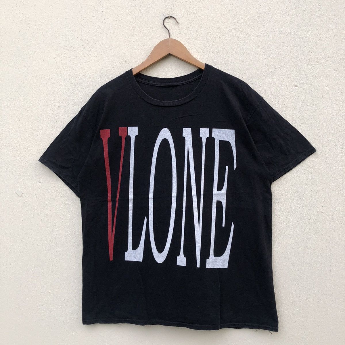 Vlone Vlone Big V Logo T-shirt | Grailed