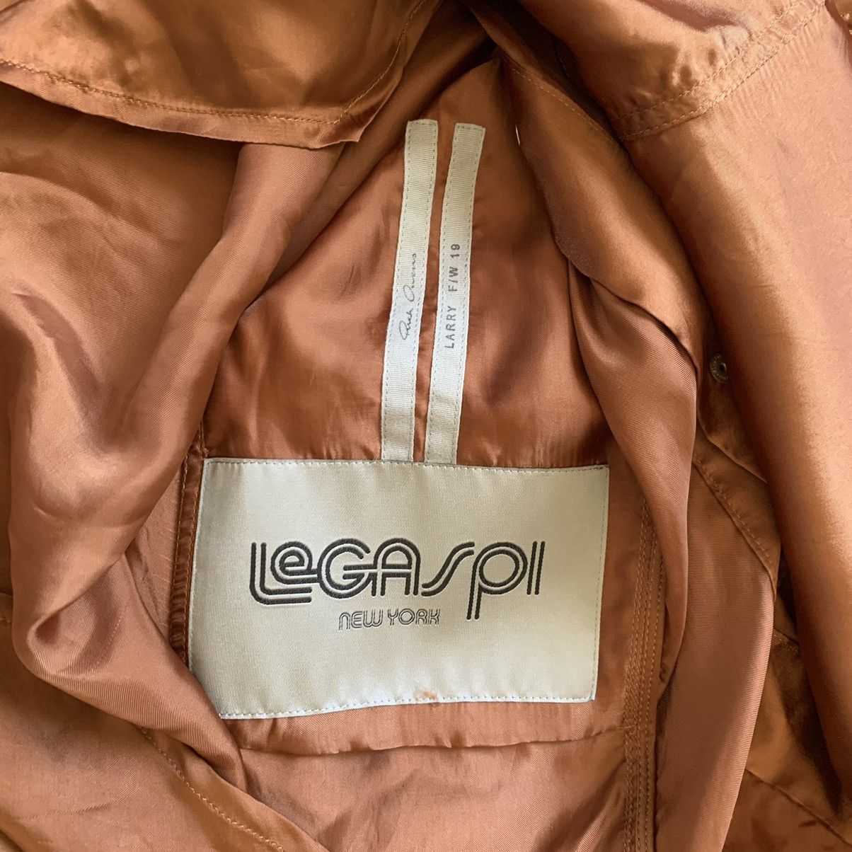 Rick Owens FW2019 ‘Larry’ Cupro Shirt Size US M / EU 48-50 / 2 - 6 Thumbnail