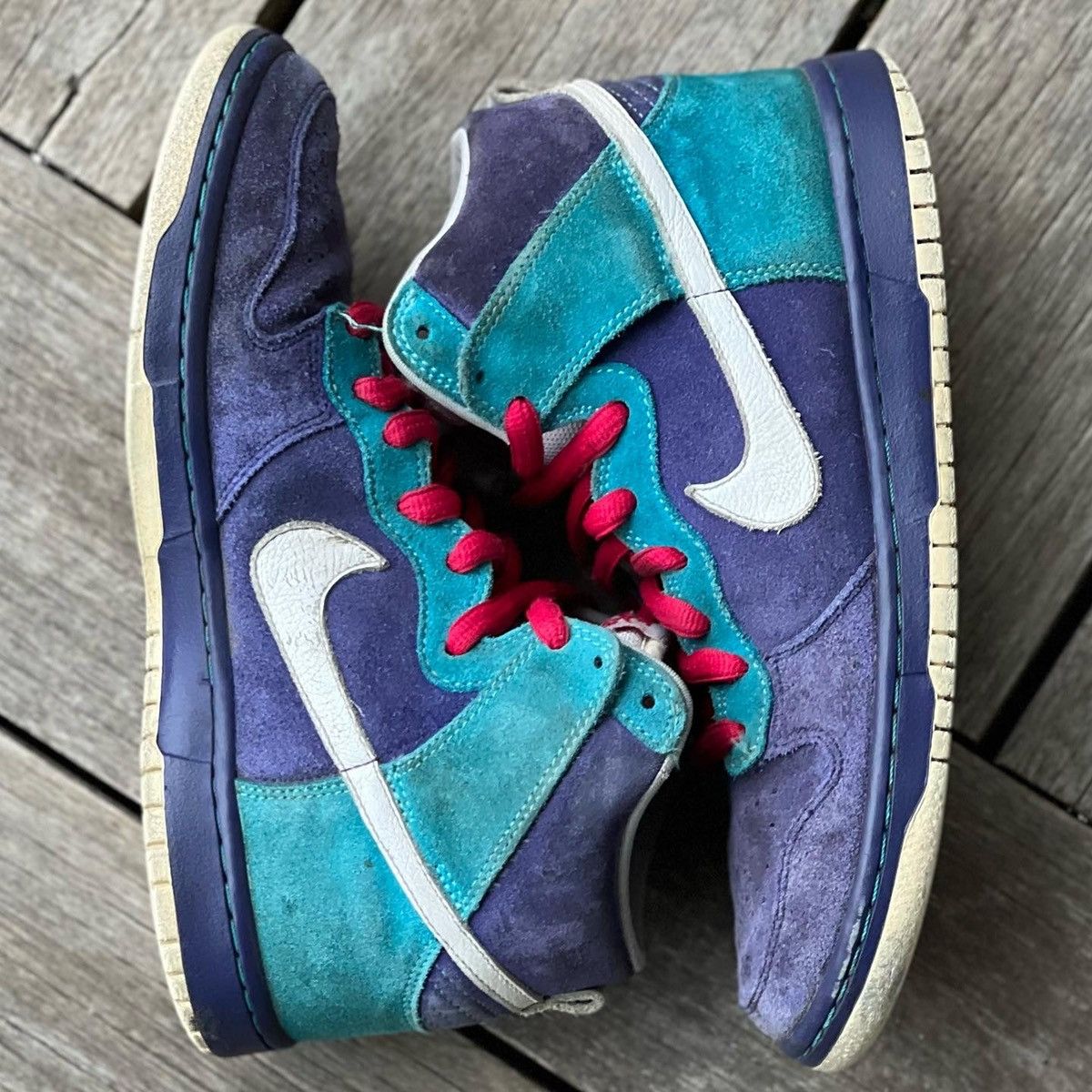 nike sb dunk oceanic airlines