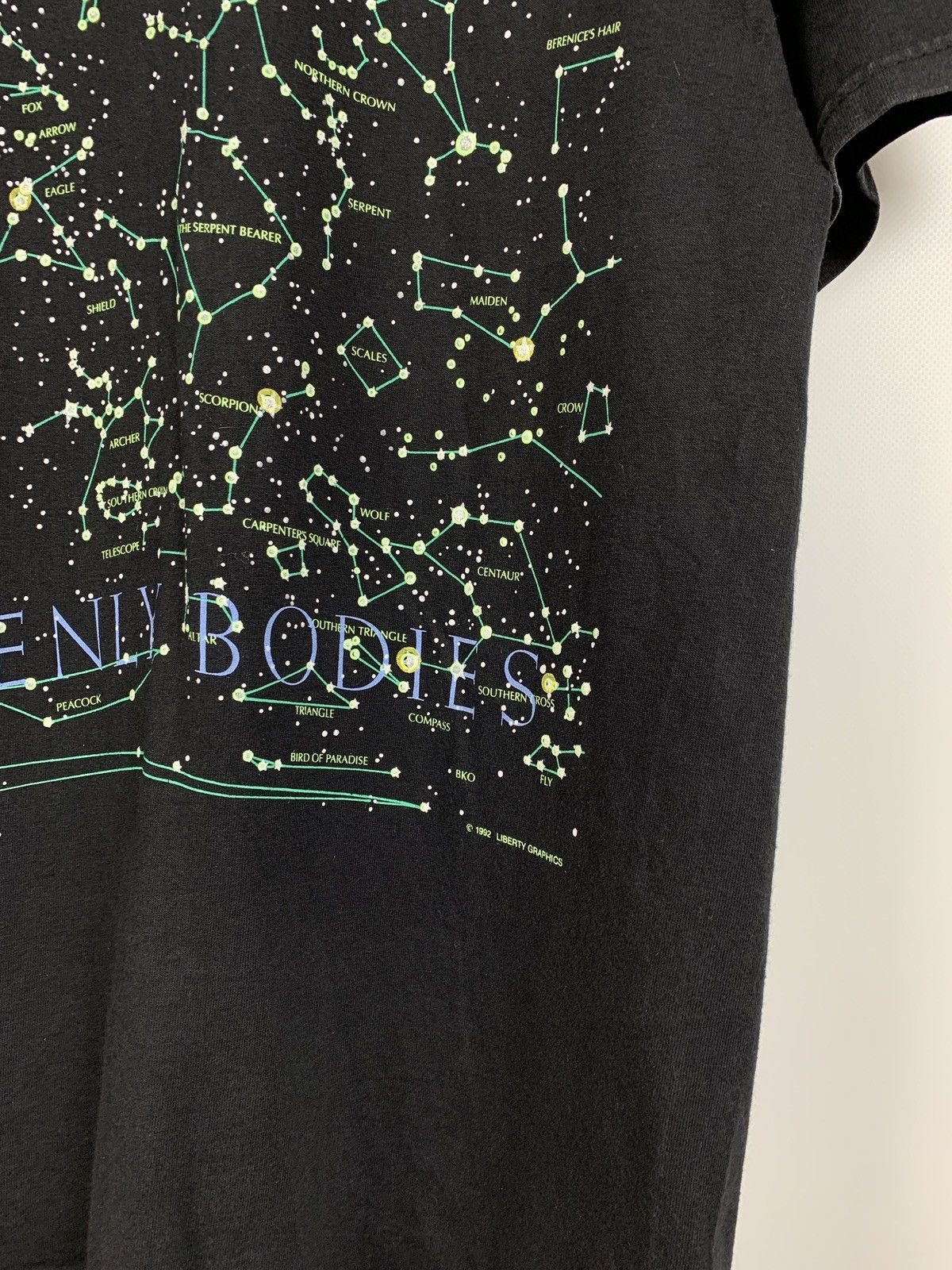 Vintage 1992 Vintage Heavenly Bodies Constellation Astronomy T-Shirt Size US L / EU 52-54 / 3 - 7 Thumbnail