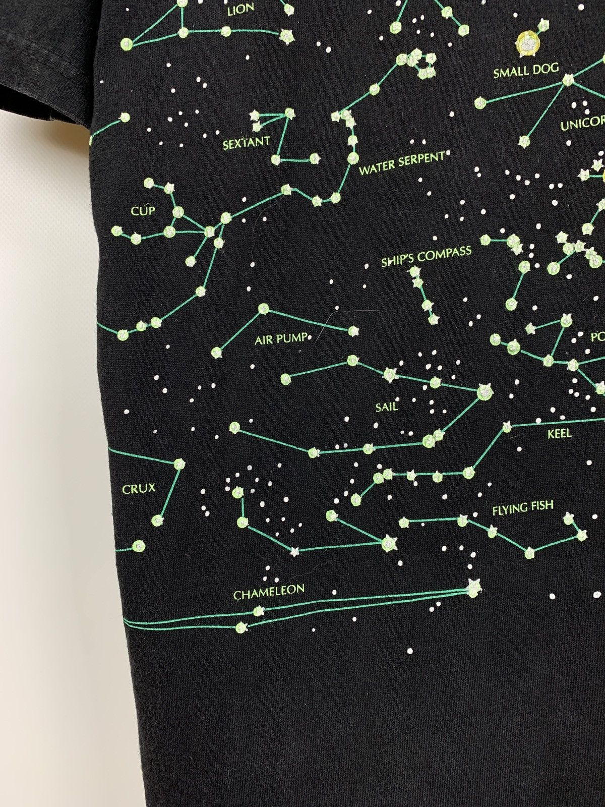 Vintage 1992 Vintage Heavenly Bodies Constellation Astronomy T-Shirt Size US L / EU 52-54 / 3 - 11 Thumbnail