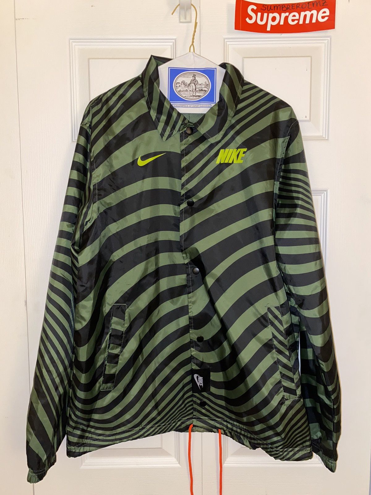 Nike NIKE Sports Wear Loose-Fit Jacket Size US L / EU 52-54 / 3 - 1 Thumbnail