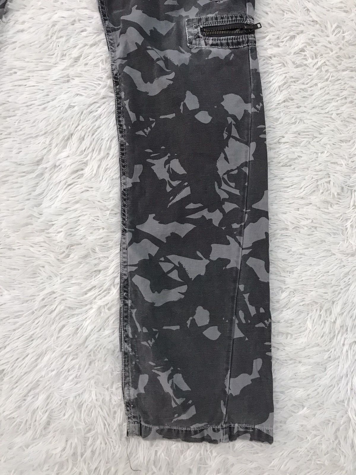 Japanese Brand Camo Cargo Multipockets Pant Size US 33 - 4 Thumbnail