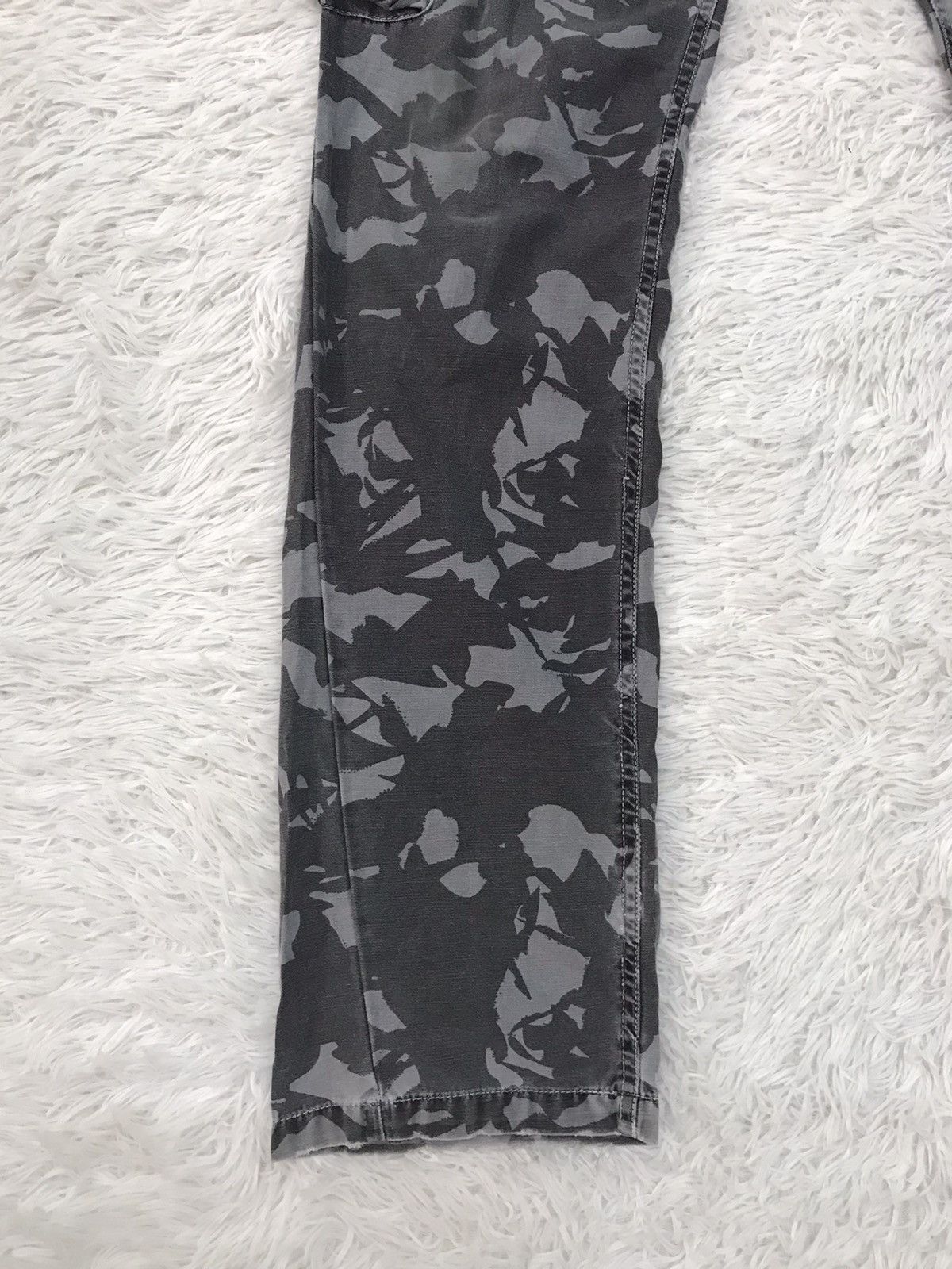 Japanese Brand Camo Cargo Multipockets Pant Size US 33 - 3 Thumbnail