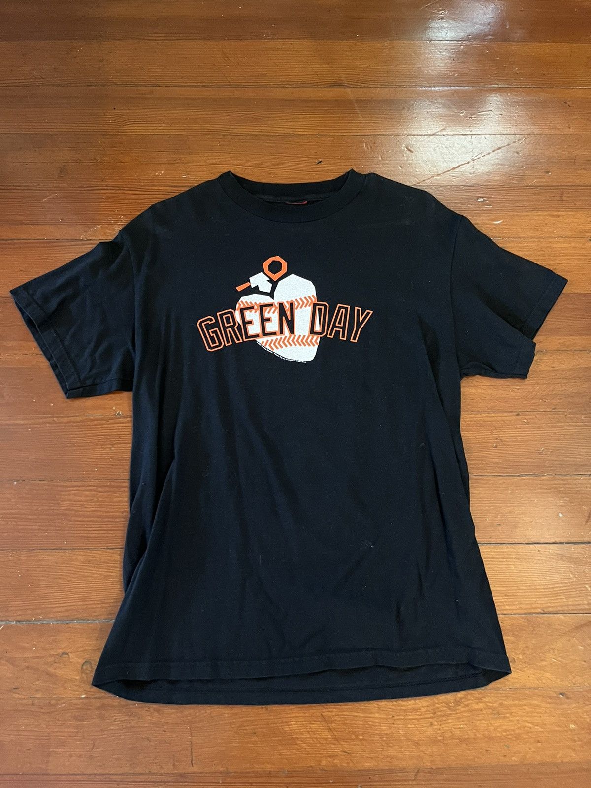 Band Tees Green Day 2005 San Fran Tour T Shirt Size US M / EU 48-50 / 2 - 1 Thumbnail