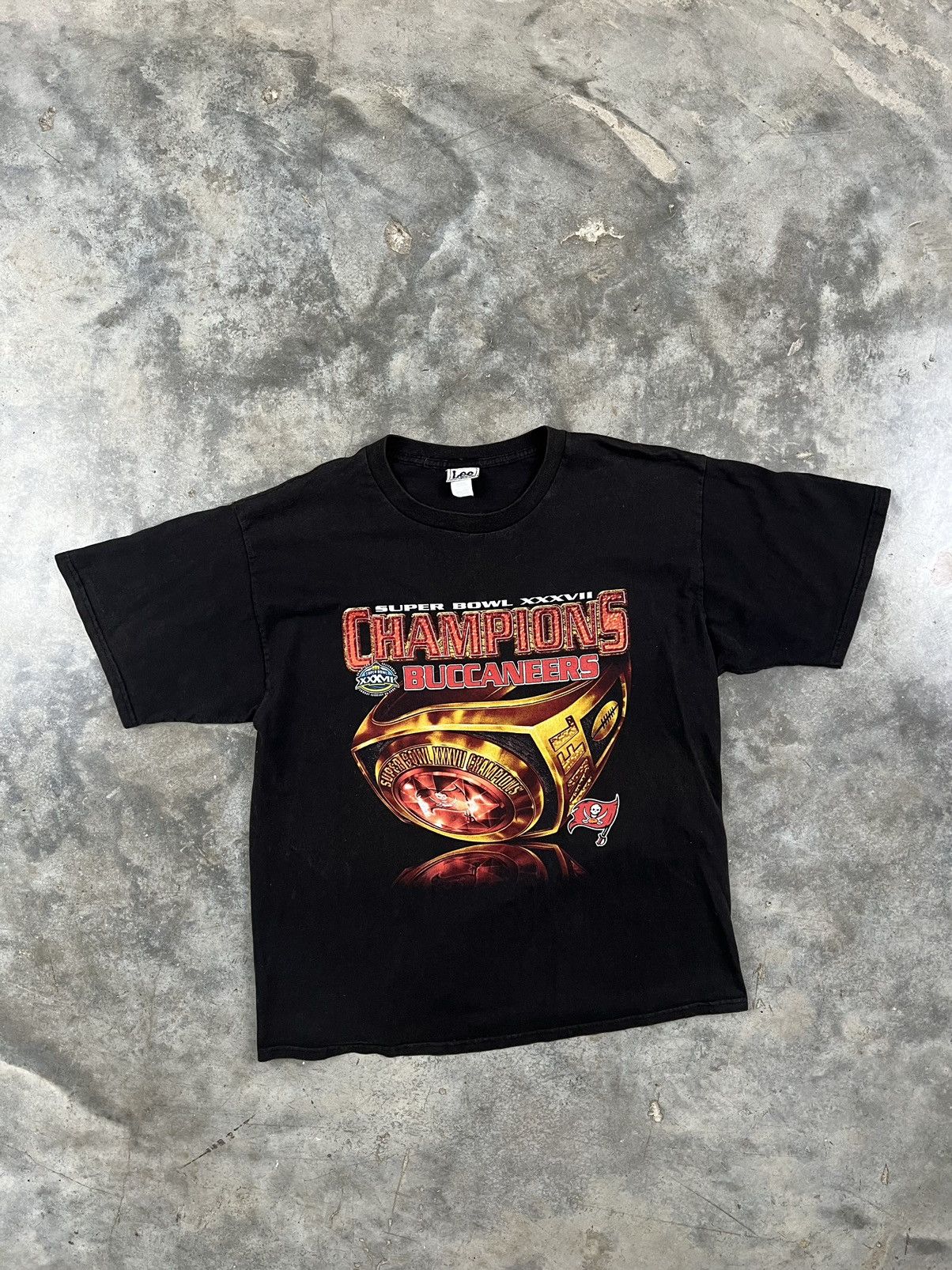 Vintage Super Bowl XXXVII Champions Tampa Bay Buccaneers Tee