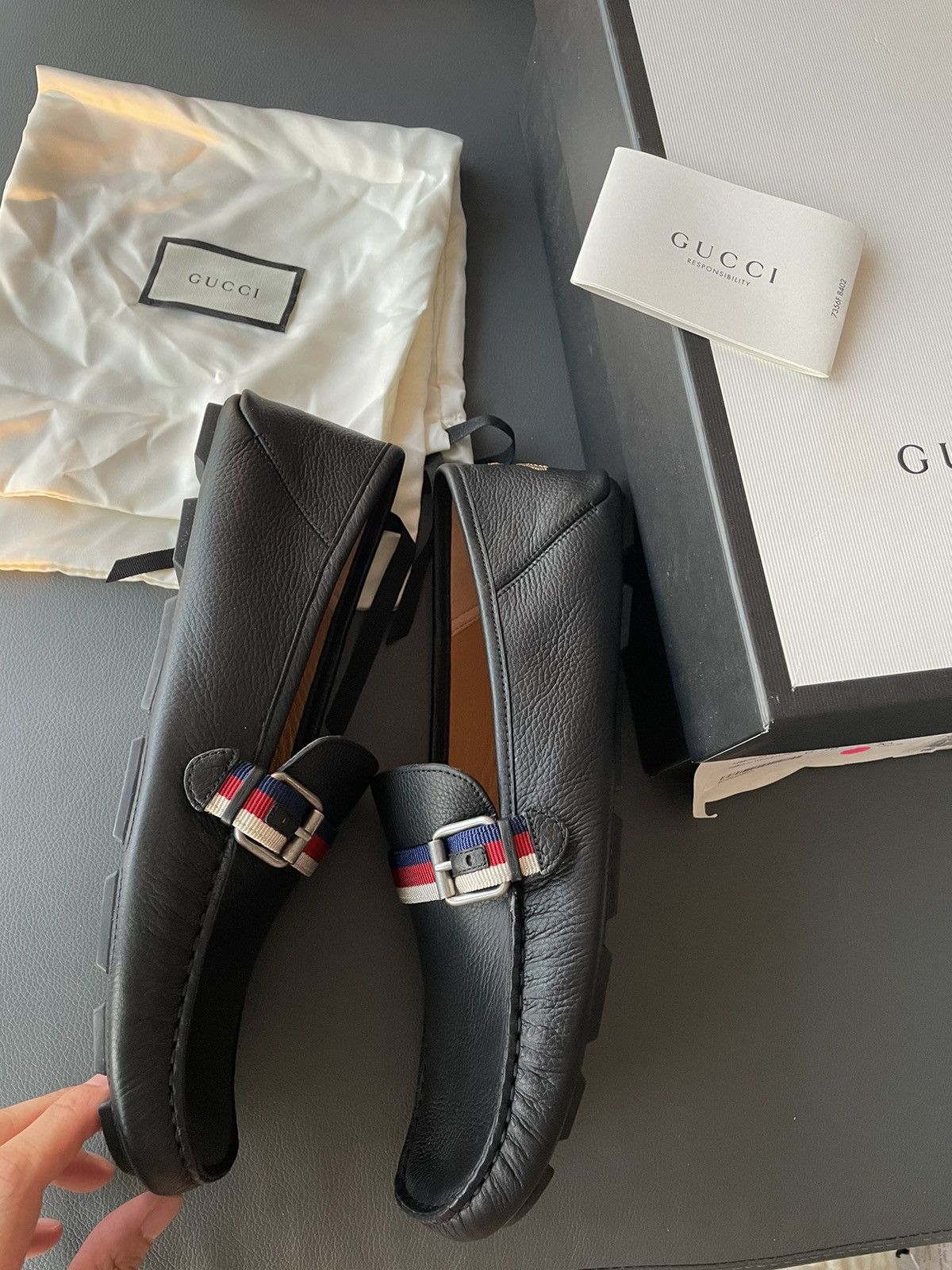 Gucci Rare Limited Super Runway Brand New Bee Leather Loafer Size US 10 / EU 43 - 4 Thumbnail