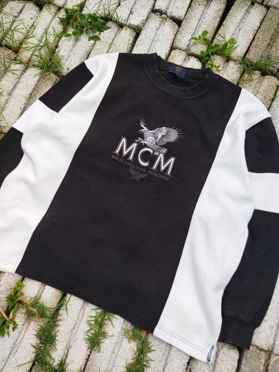 MCM MCM Spellout Big Logo Distressed Sweatshirt Size US XXL / EU 58 / 5 - 2 Thumbnail