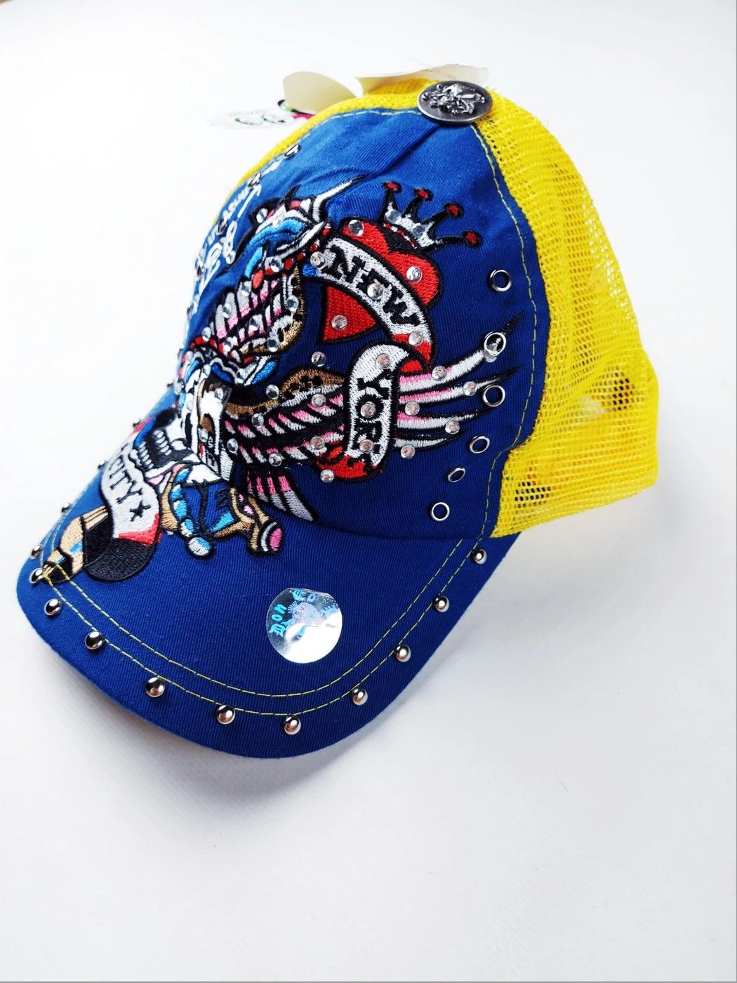 VINTAGE ED HARDY EMBROIDERED PRINT CAP
