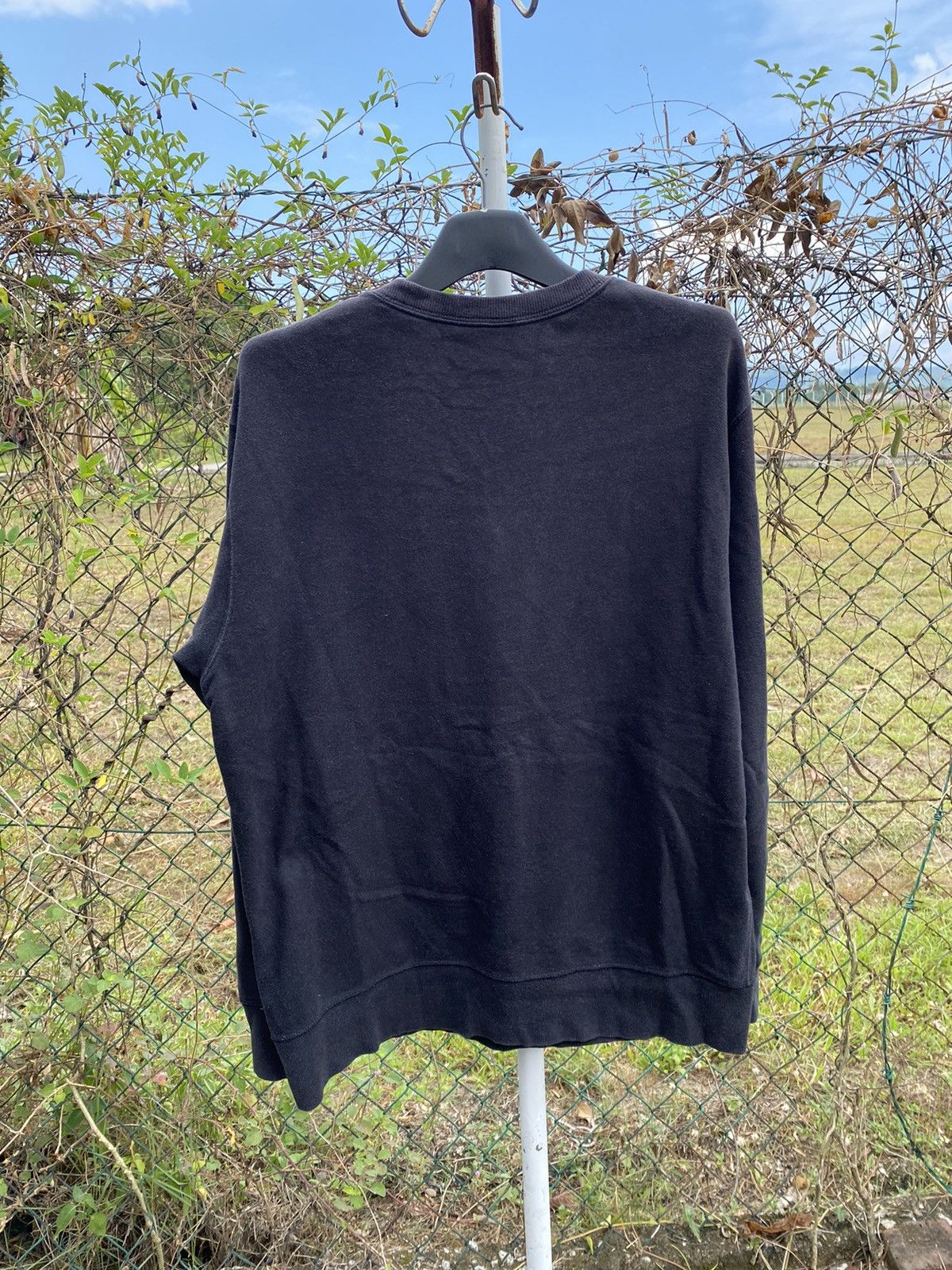 Kaws × Uniqlo Kaws X Peanuts Uniqlo UT Sweater Size US L / EU 52-54 / 3 - 11 Thumbnail