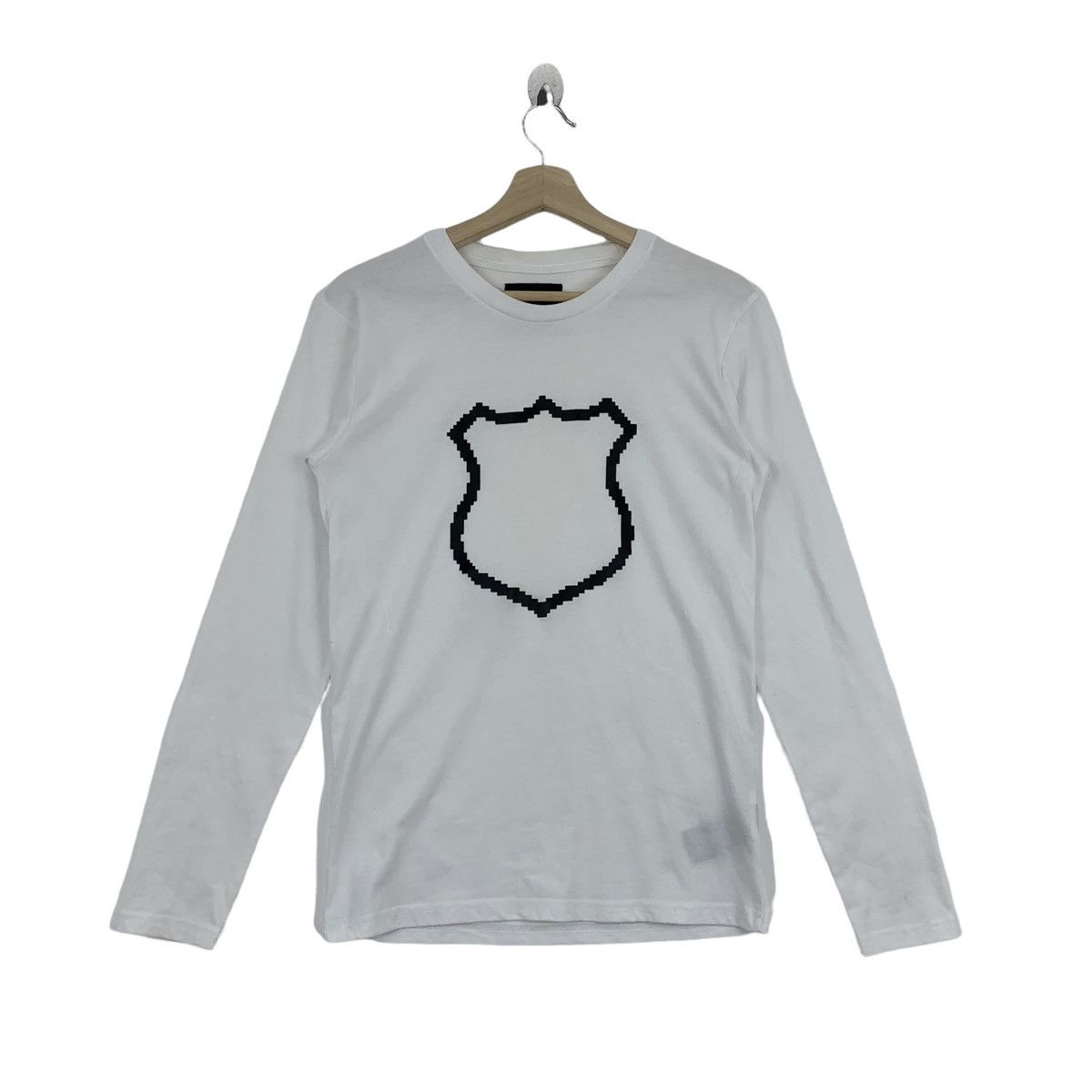 Rare NUMBERNINE Crest logo Japanese Brand Men Tees