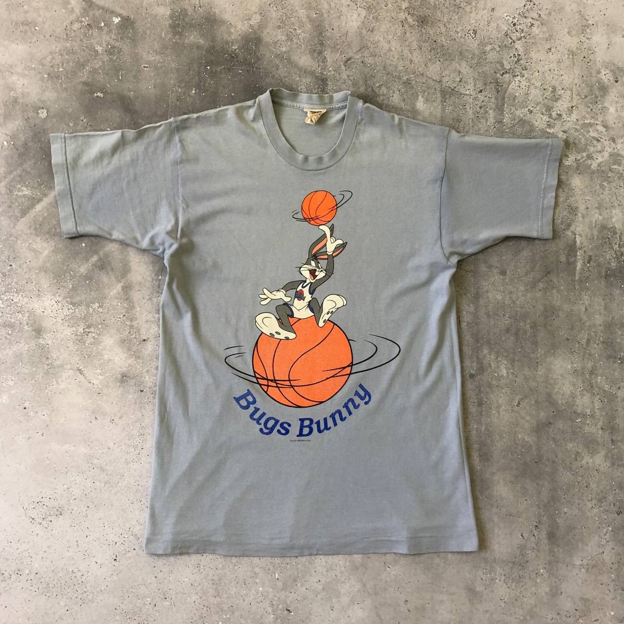 Vintage Vintage 90s Space Jam Bugs Bunny T Shirt Blue Size L Size US L / EU 52-54 / 3 - 1 Thumbnail