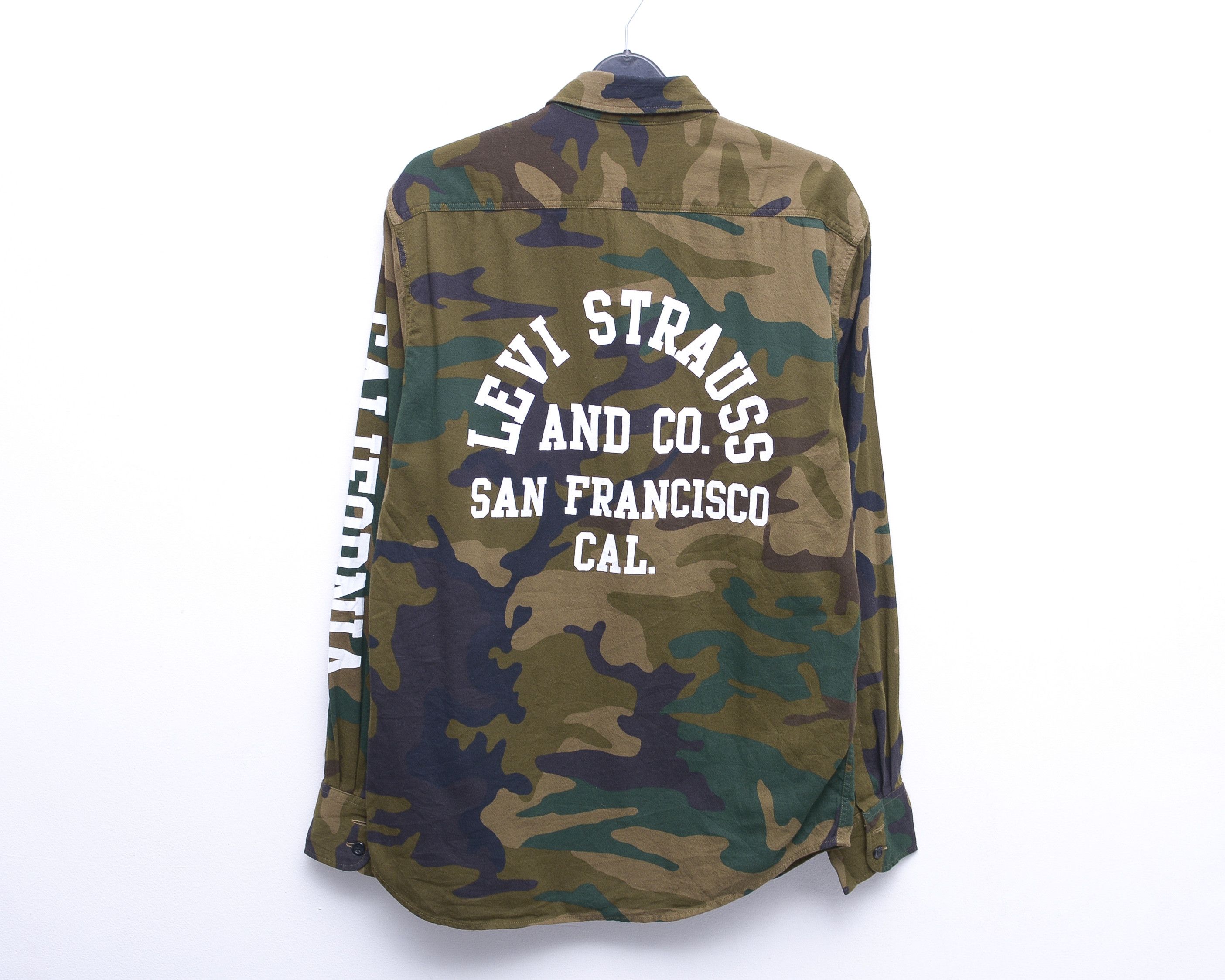 Levi's S Camo Shirt Spellout Logo Long Sleeve Casual Army Combats Size US S / EU 44-46 / 1 - 1 Thumbnail
