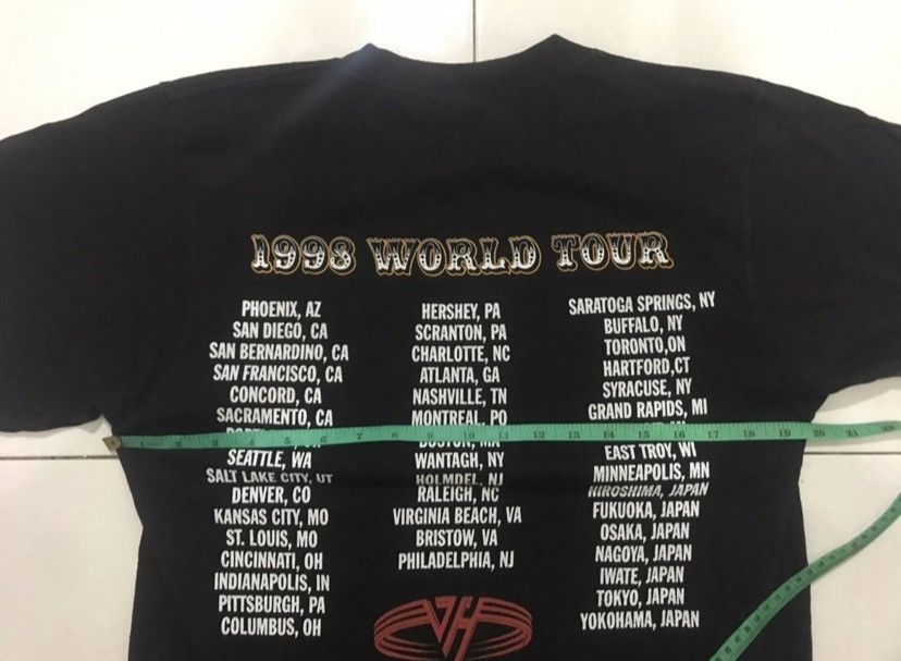 Band Tees × Vintage 🔥Vintage🔥 90’s Van Hallen World Tour Tee Size US M / EU 48-50 / 2 - 9 Thumbnail