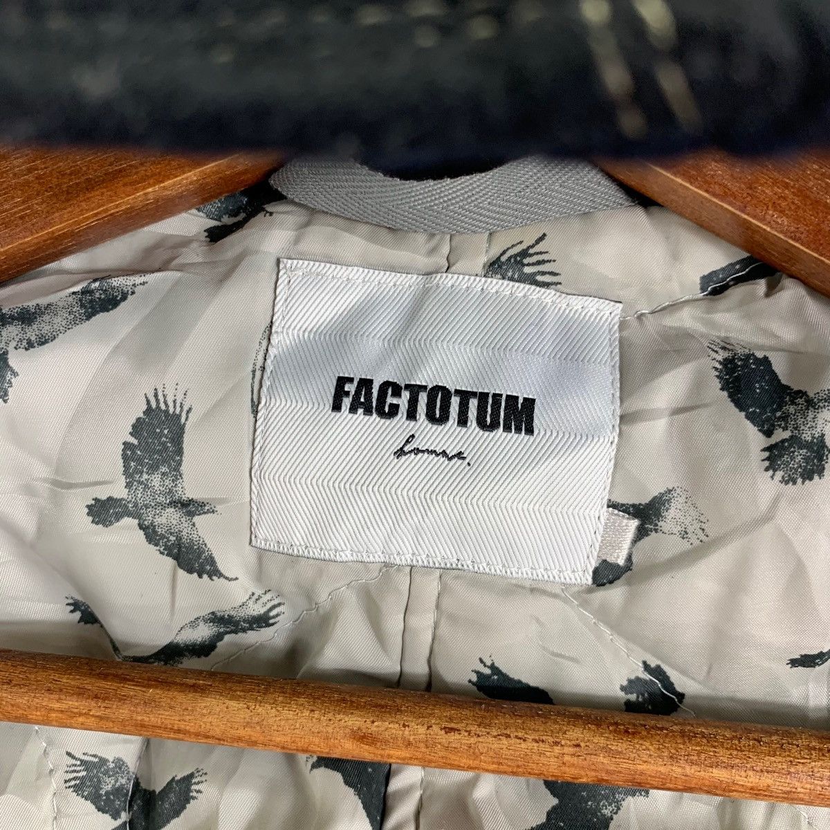 FACTOTUM × Issey Miyake × Japanese Brand VINTAGE FACTOTUM HOODIE WOOL COAT Size US M / EU 48-50 / 2 - 6 Thumbnail