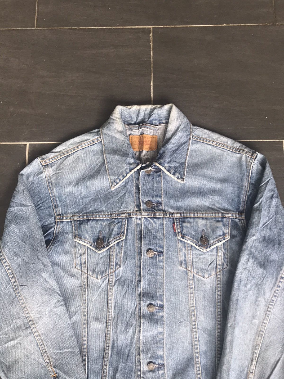 Levi's Vintage Clothing Vintage Levi's 70500 Japanese Distressed Denim Jacket Size US L / EU 52-54 / 3 - 11 Thumbnail