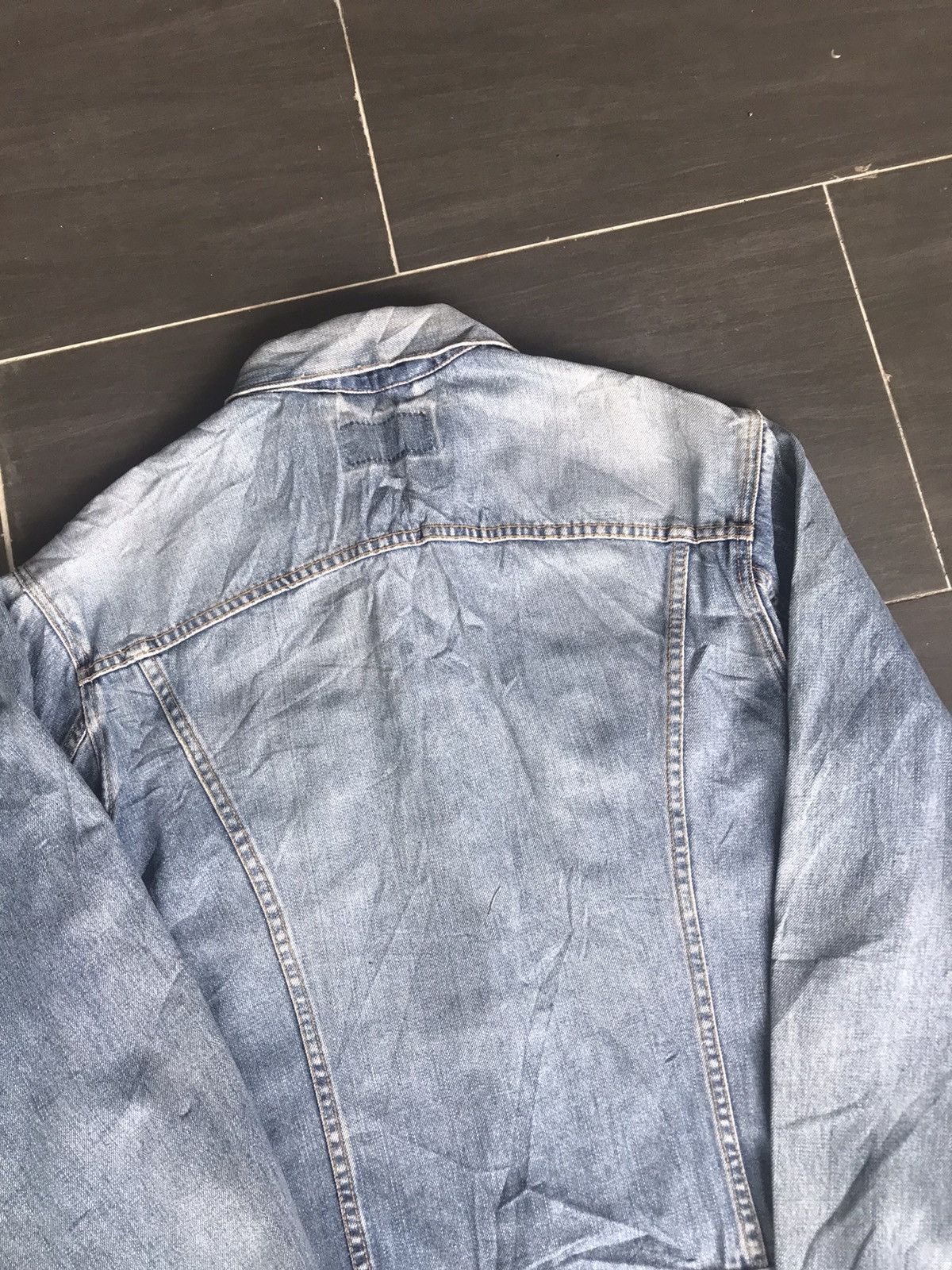 Levi's Vintage Clothing Vintage Levi's 70500 Japanese Distressed Denim Jacket Size US L / EU 52-54 / 3 - 13 Thumbnail