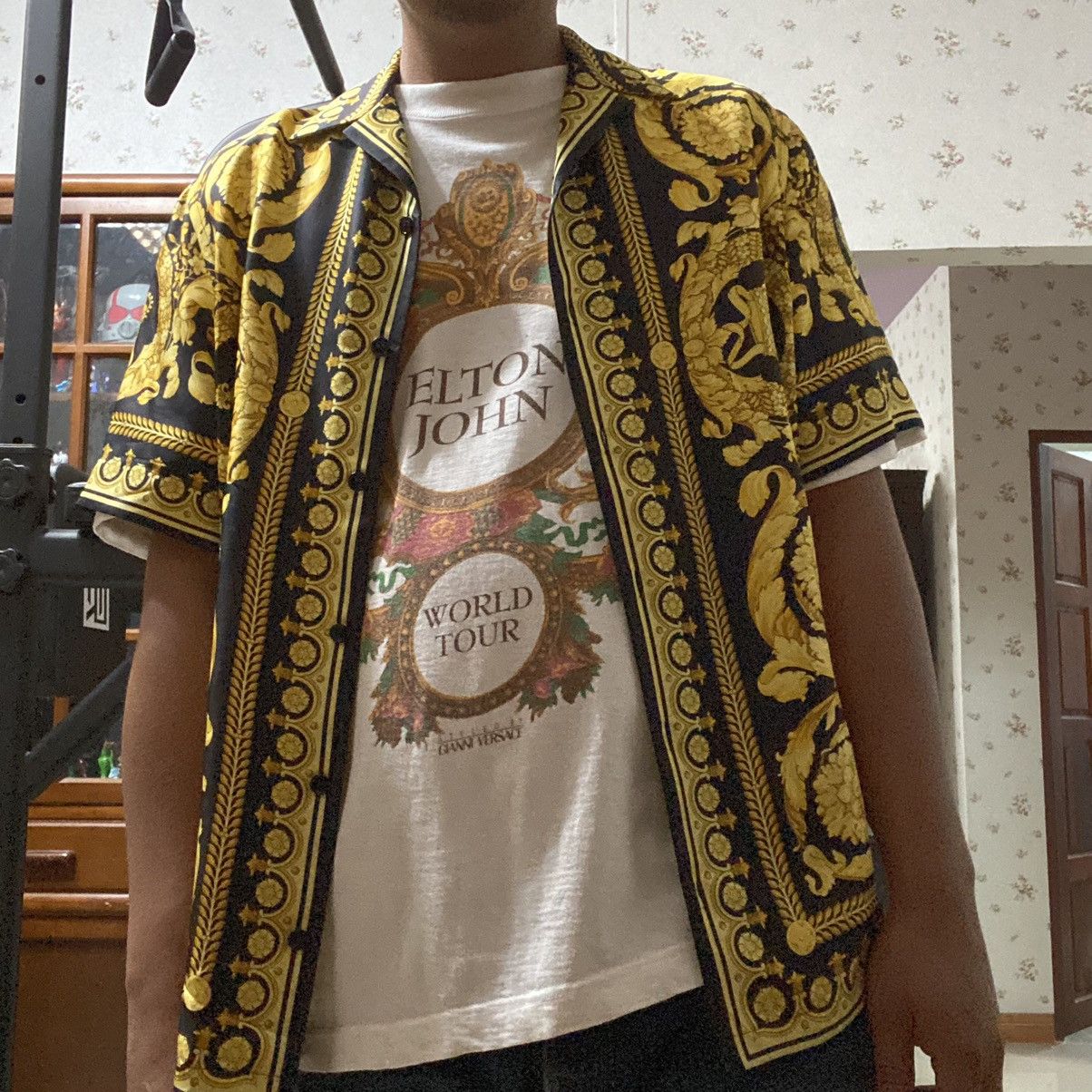 Band Tees × Versace × Vintage Vintage 90s Elton John - Styled By Gianni Versace Size US XL / EU 56 / 4 - 1 Thumbnail