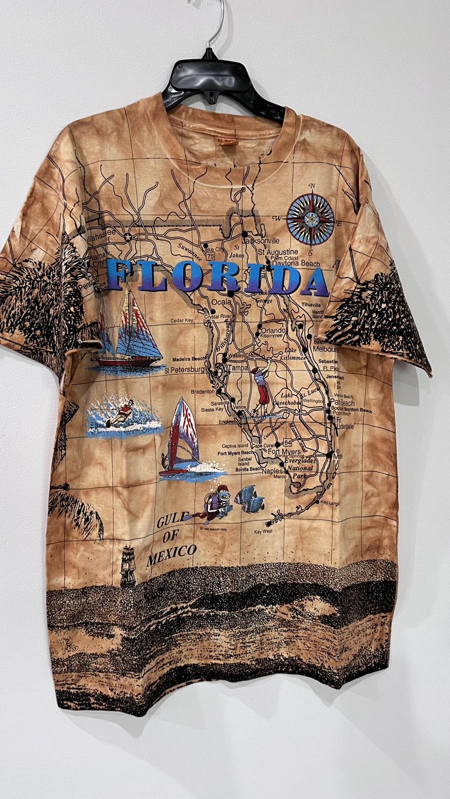 Fruit Of The Loom × Vintage AOP Vintage Florida Map Fruit of the Loom tag Size XL Size US XL / EU 56 / 4 - 1 Thumbnail