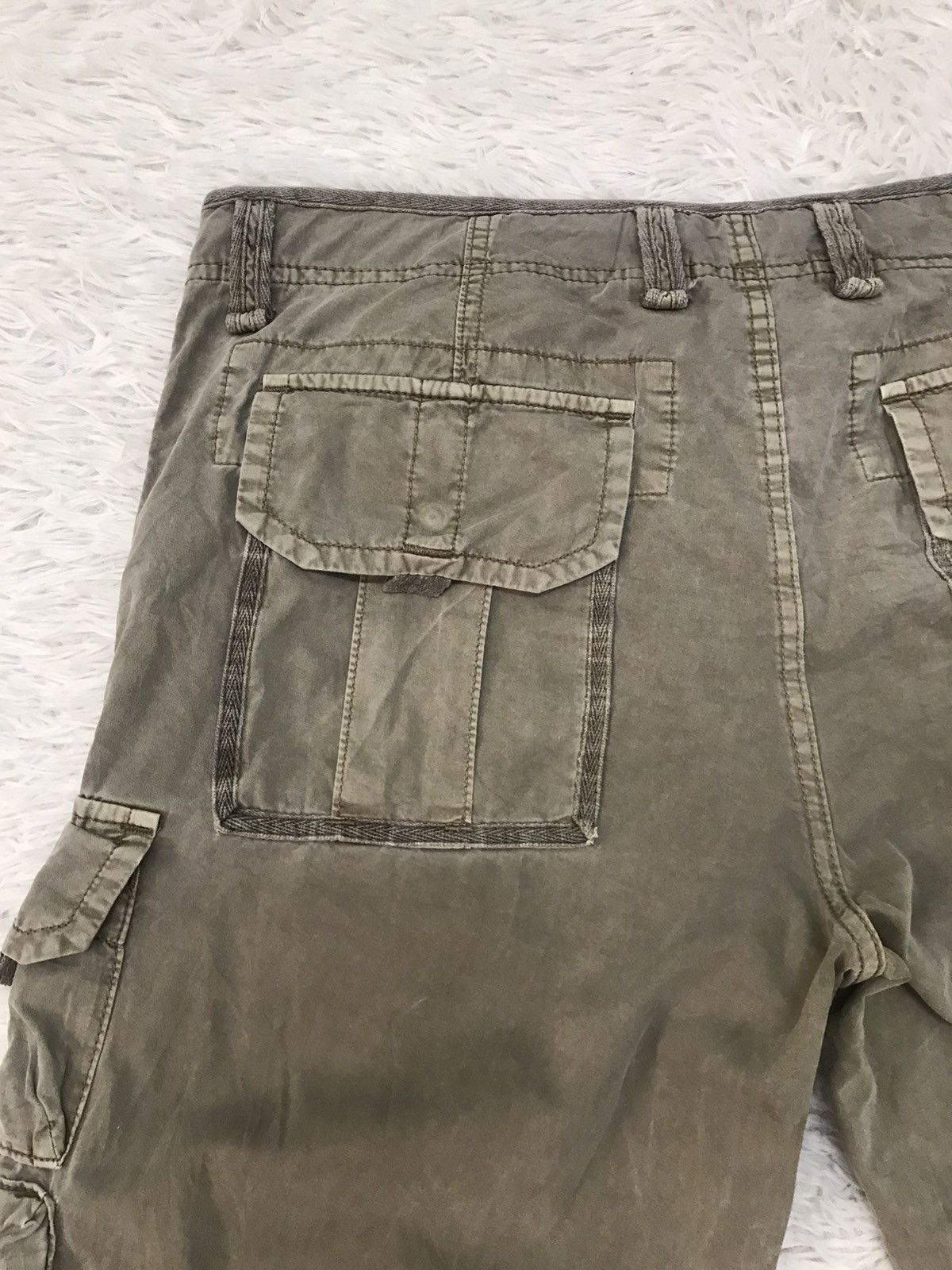 Uniqlo Uniqlo Cargo Multipockets Pant Size US 37 - 16 Thumbnail