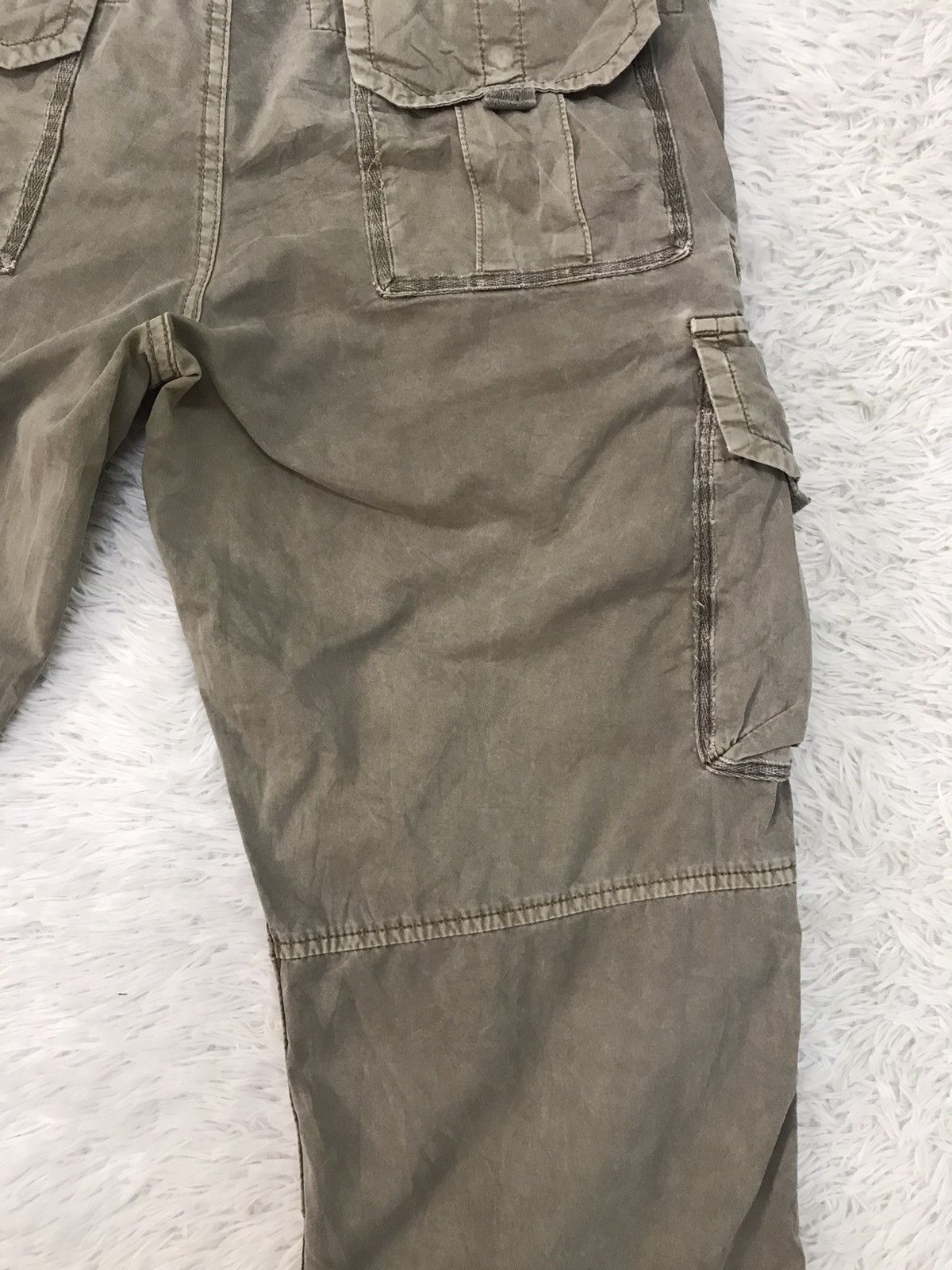 Uniqlo Uniqlo Cargo Multipockets Pant Size US 37 - 13 Thumbnail
