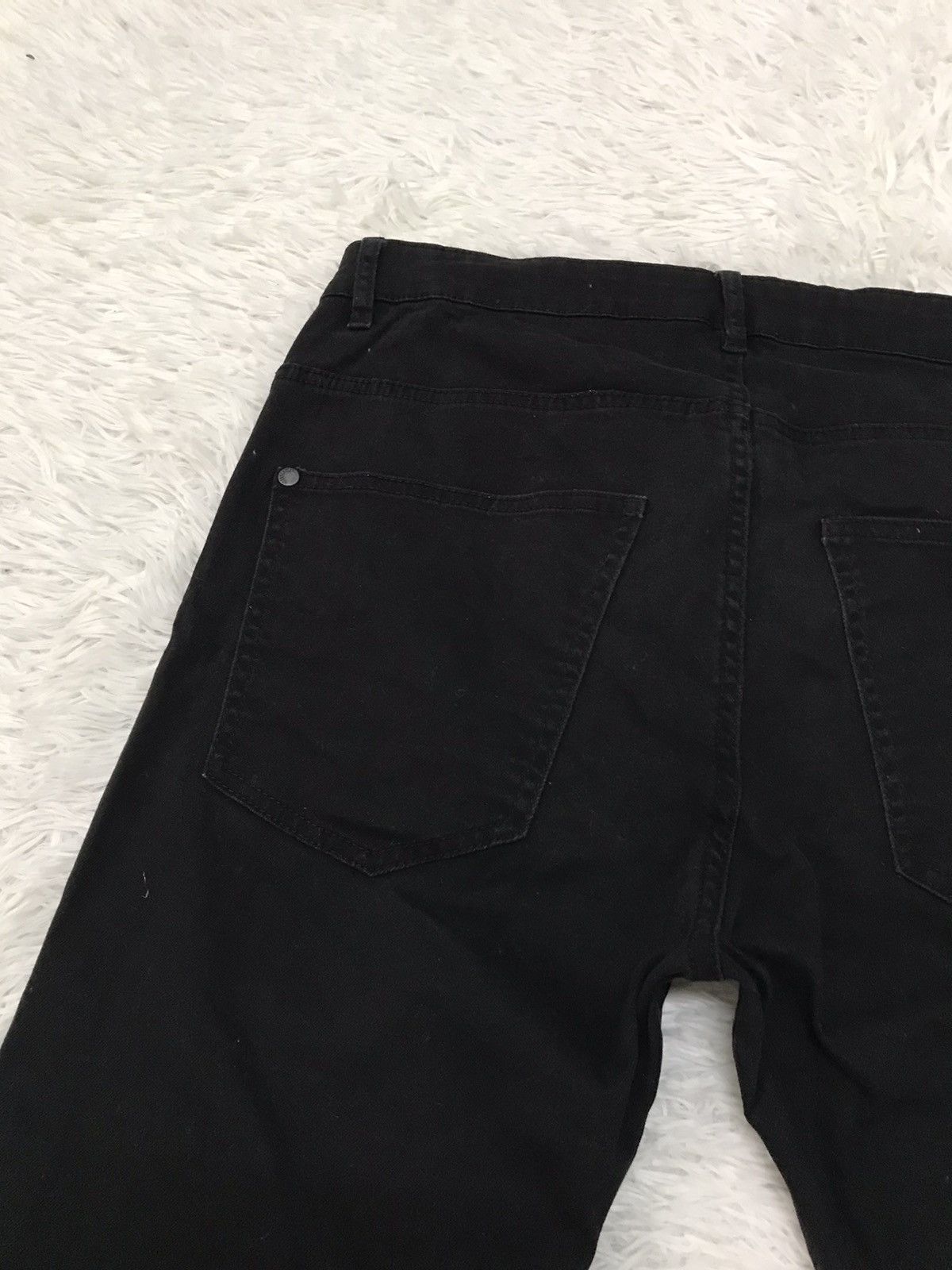 Divided × H&M Skinny Distress H&M Divided Pant Size US 33 - 14 Thumbnail
