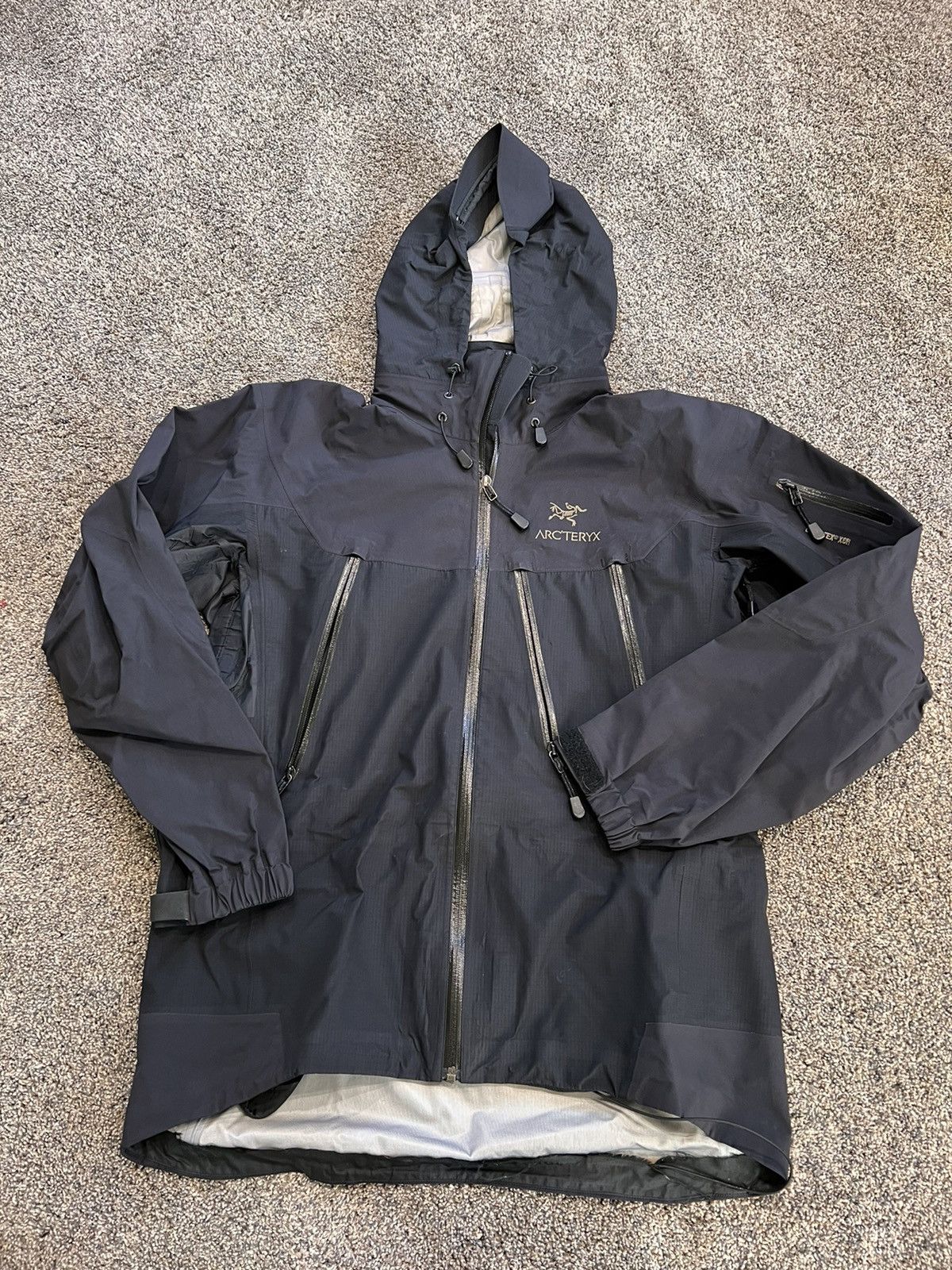 Arc'Teryx ARC'TERYX Theta AR Jacket MADE IN CANADA 2004 Grailed