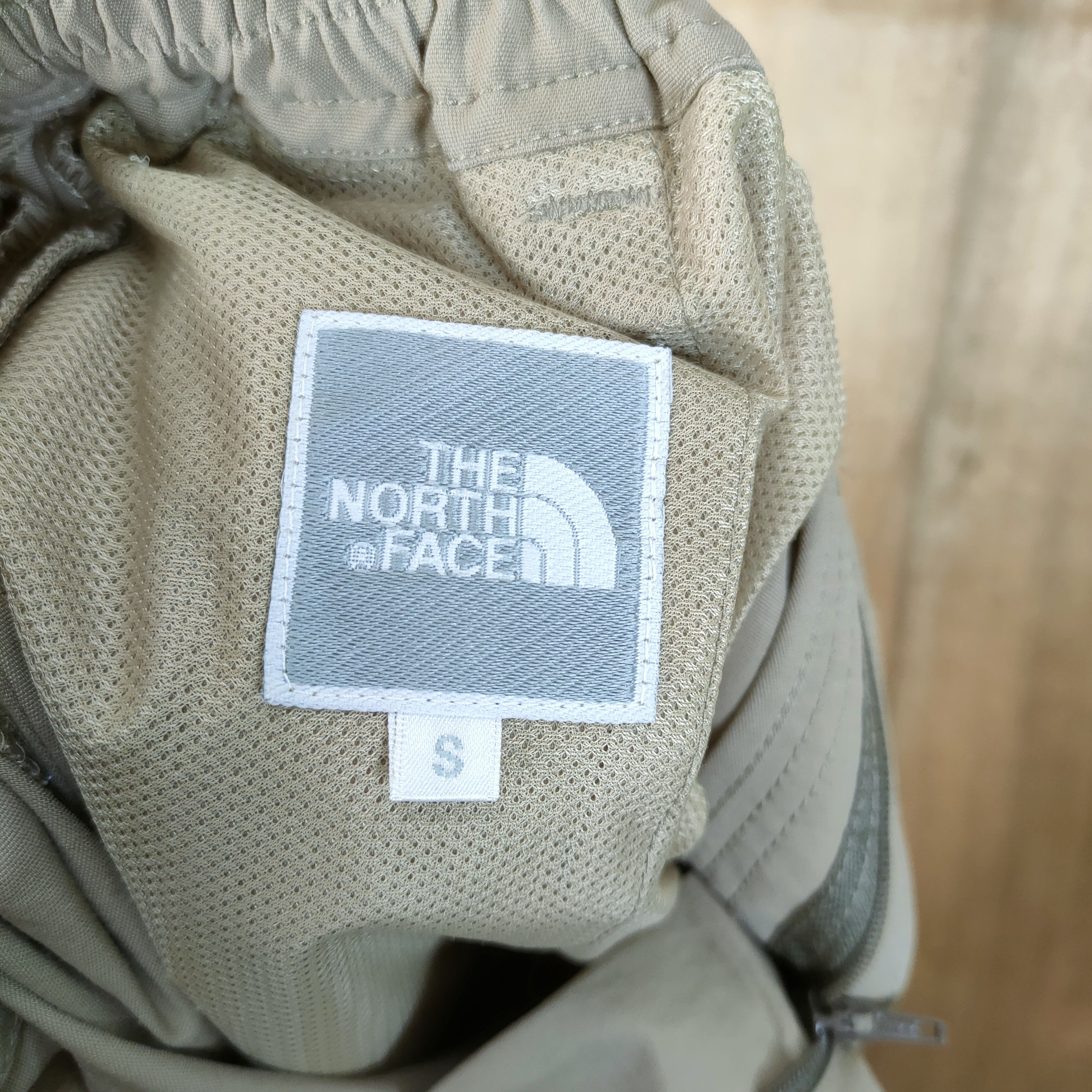 The North Face SIZE 24!! THE NORTH FACE CARGO PANTS Size US 26 / EU 42 - 11 Thumbnail
