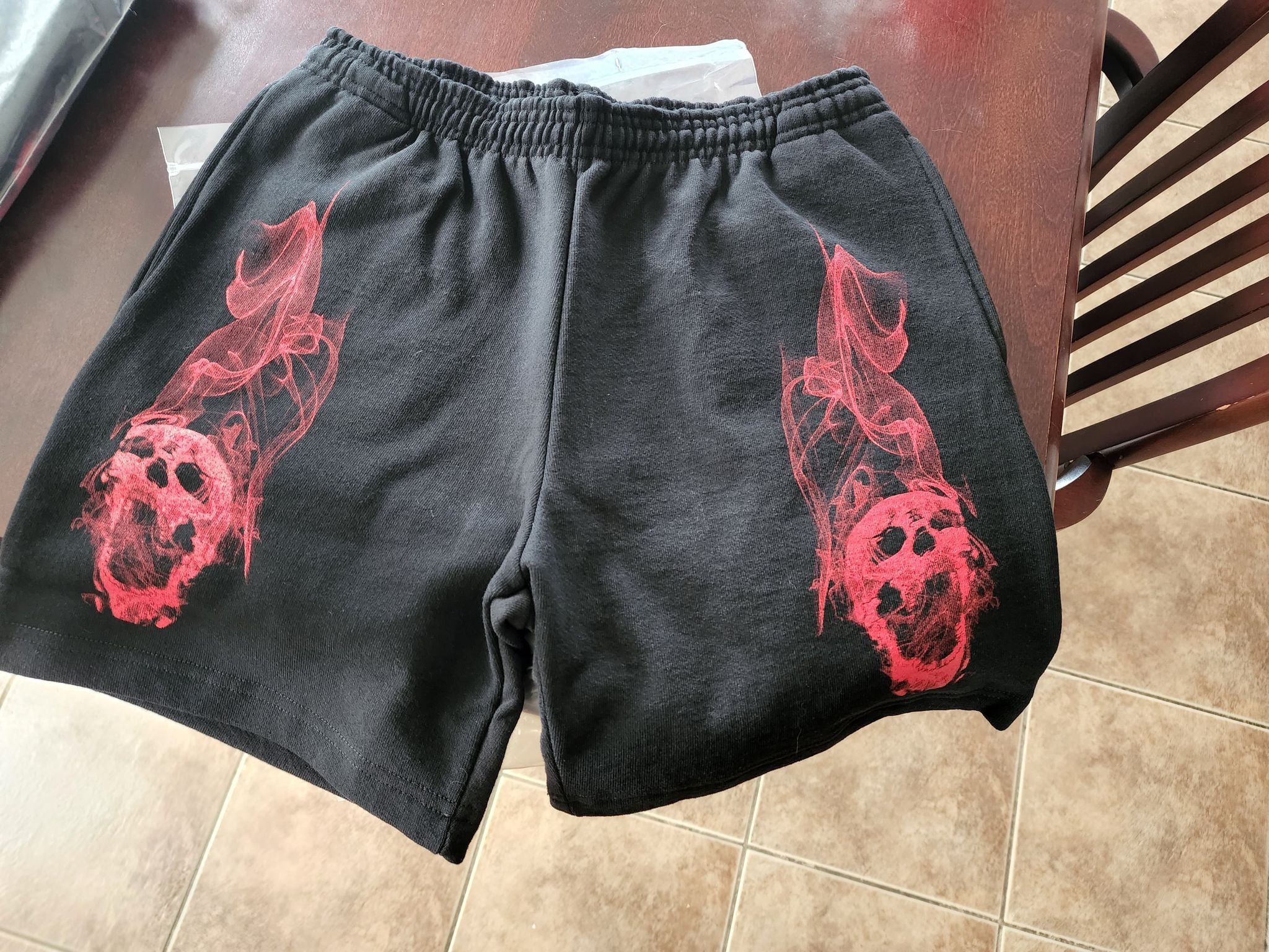 Revenge Red Smoke Skull Fleece Shorts purchases & Tee Set