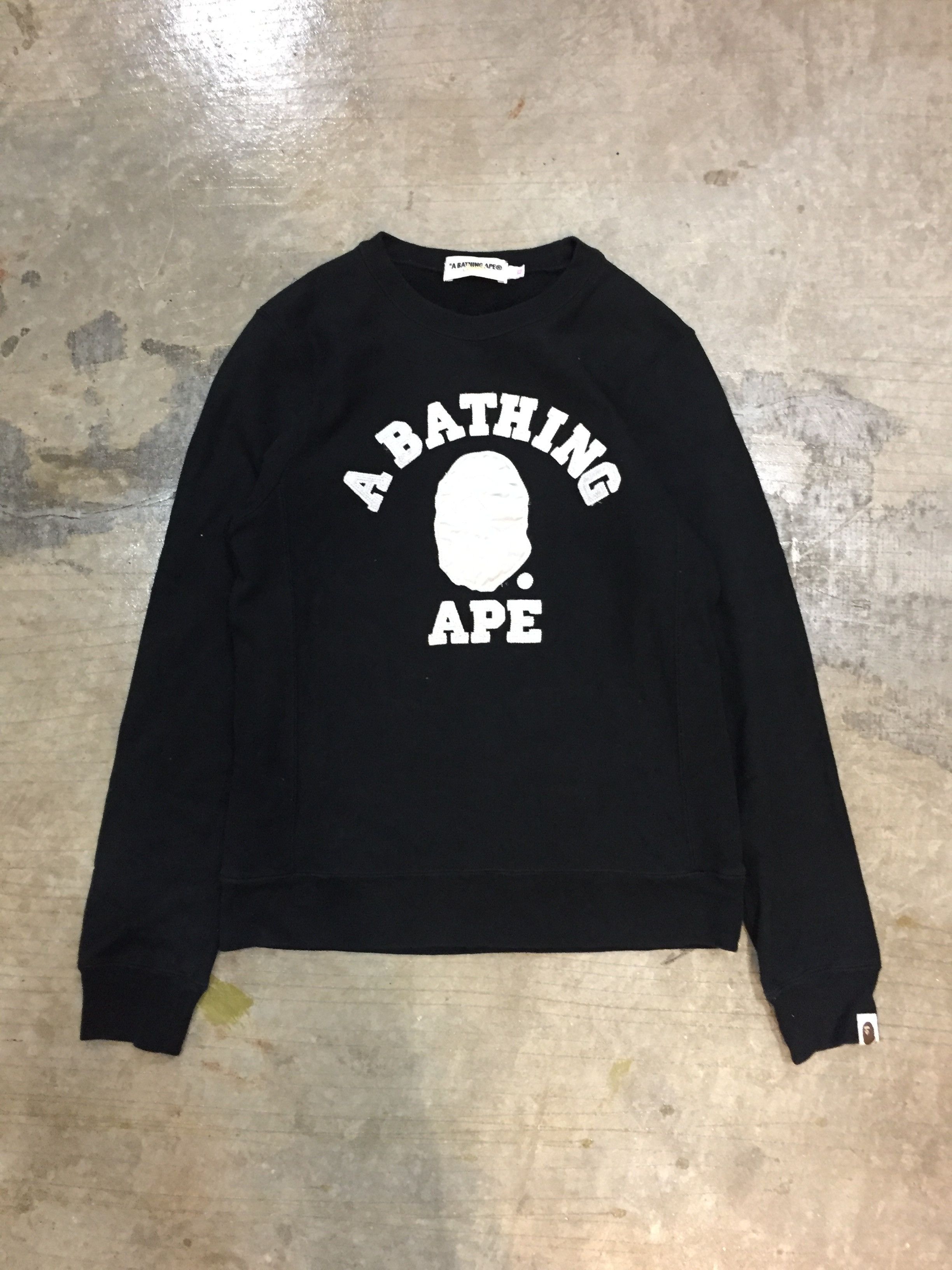 Bape 2008 Bape collage logo embroidered Size XS / US 0-2 / IT 36-38 - 2 Thumbnail