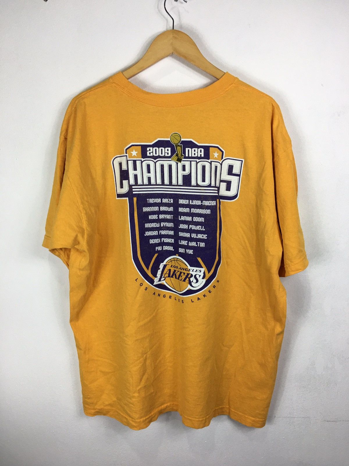 Adidas × NBA Adidas La Lakers Champions 2009 Kobe bryant NBA shirt Size US XL / EU 56 / 4 - 2 Thumbnail