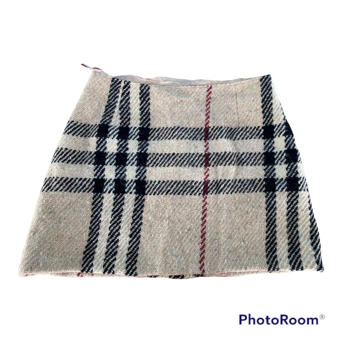 Burberry VINTAGE BURBERRY WOOL SKIRT NOVA CHECK Size 28" / US 6 / IT 42 - 2 Thumbnail