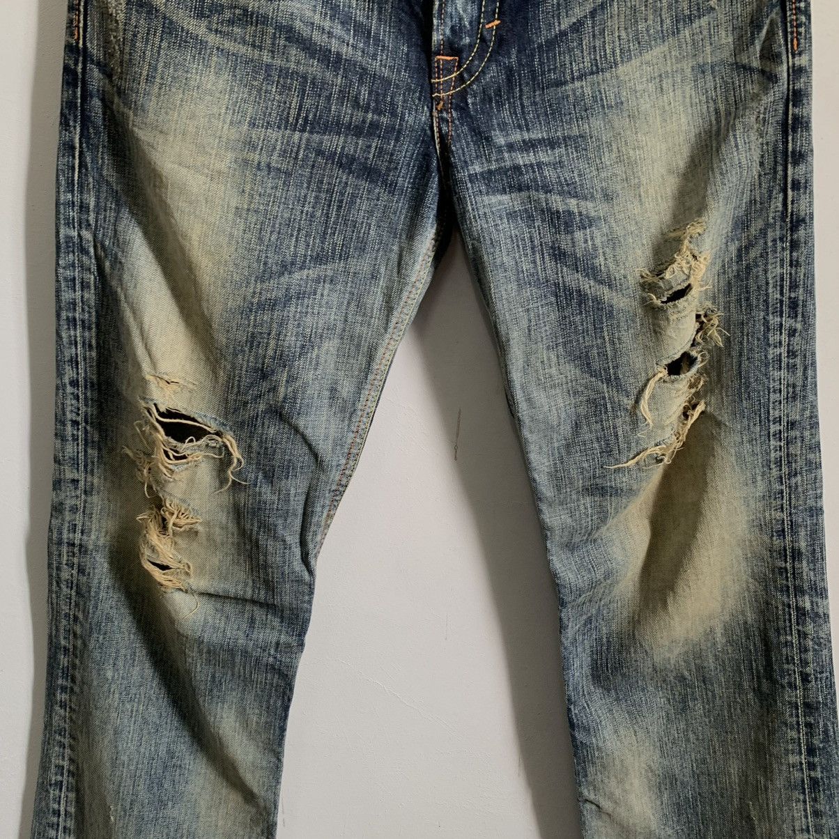 Edwin Edwin Blue Trip 503 TRASHED Denim Jeans Size US 31 - 4 Thumbnail