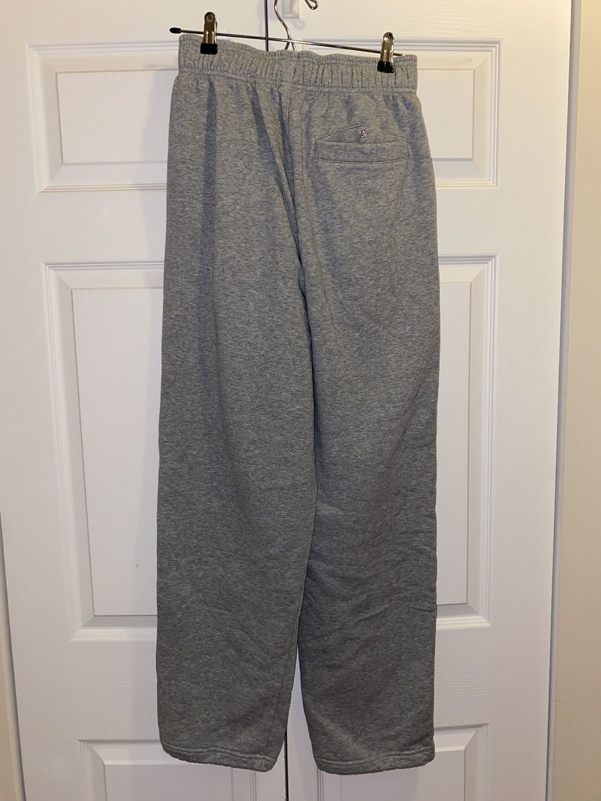 Jordan Brand × Nike Jordan Grey Sweat Pants (Size Small) Size US 30 / EU 46 - 3 Thumbnail