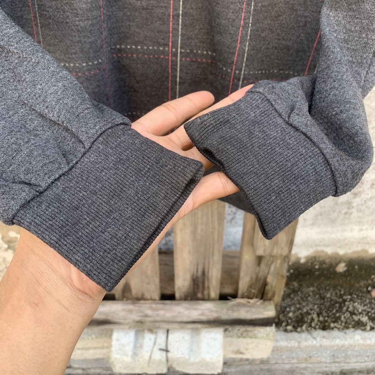 Japanese Brand × Michiko Koshino × Michiko Koshino London Vintage Michiko London Koshino Check Sweater Plaid Pullover Size US L / EU 52-54 / 3 - 3 Thumbnail
