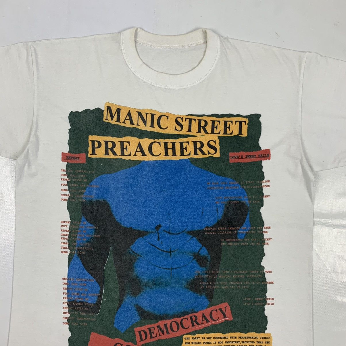 Band Tees Vintage 1991 Manic Street Preachers Democracy Coma Song Size US L / EU 52-54 / 3 - 4 Thumbnail