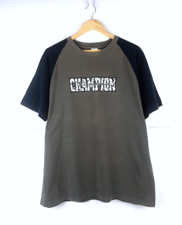 Champion Vintage Spell Out Champion Large Size Dark Grey Colour Tee Size US L / EU 52-54 / 3 - 1 Thumbnail