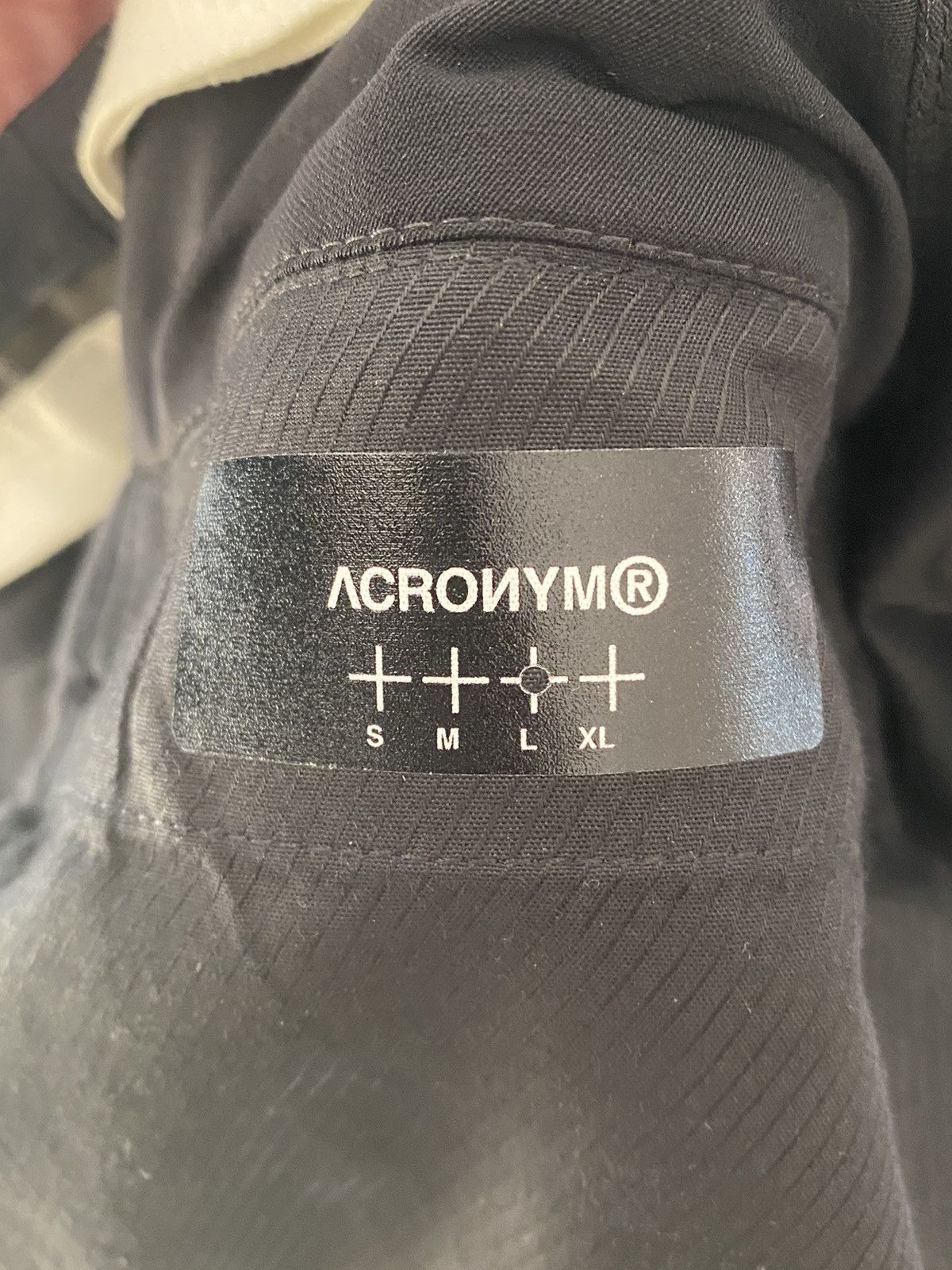Acronym Acronym P10-DS Size US 34 / EU 50 - 5 Thumbnail