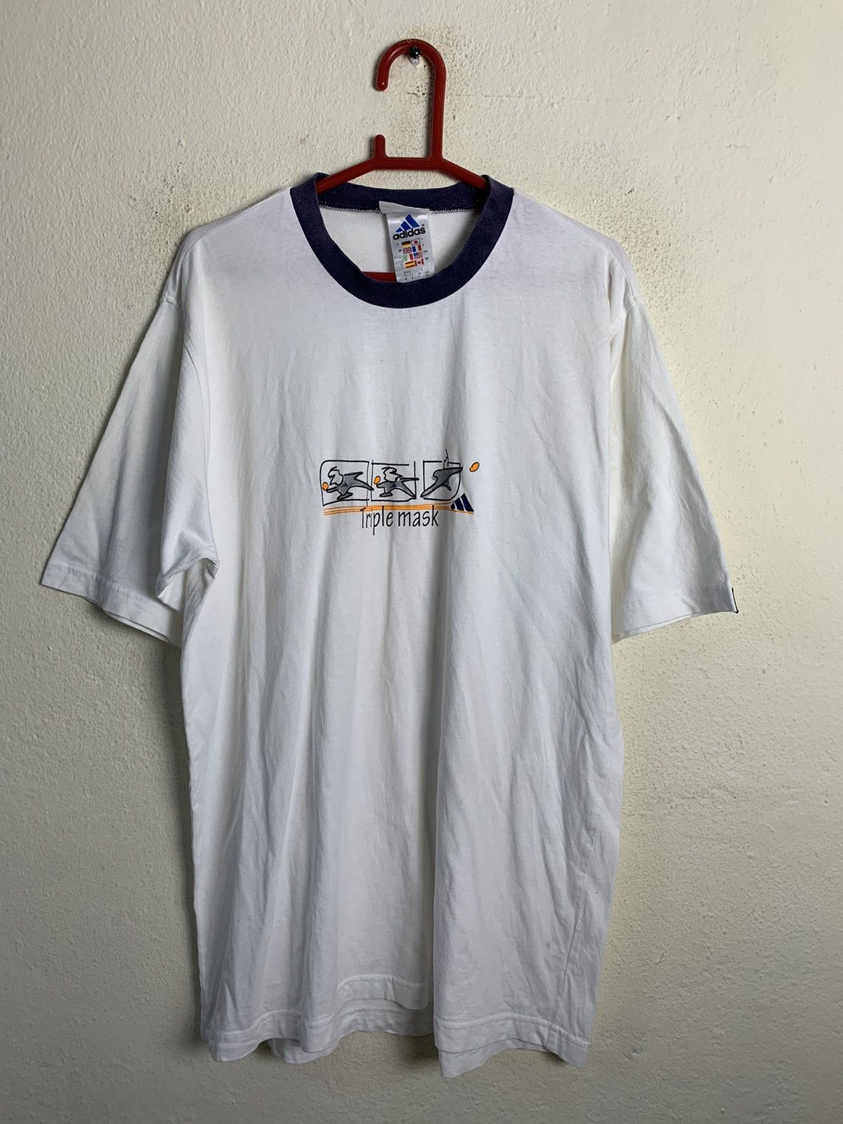 Adidas Vintage Adidas Triple Mask Tshirt Size US M / EU 48-50 / 2 - 1 Thumbnail