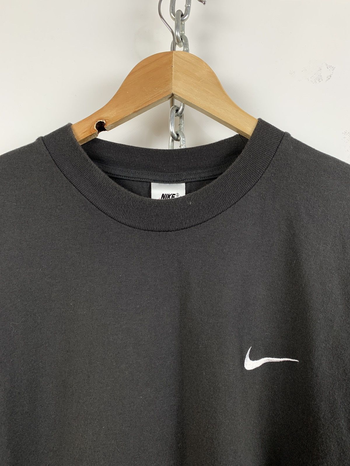 Nike 90s Vintage Nike Mini Swoosh Grey T-Shirt Size US L / EU 52-54 / 3 - 4 Thumbnail