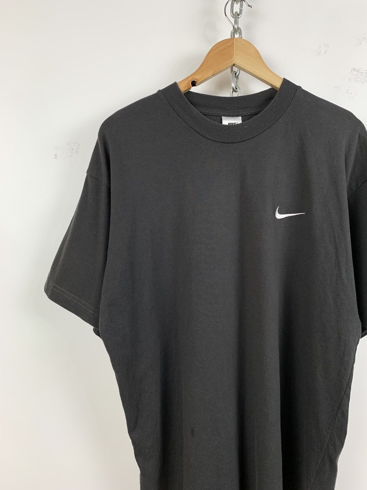Nike 90s Vintage Nike Mini Swoosh Grey T-Shirt Size US L / EU 52-54 / 3 - 2 Thumbnail