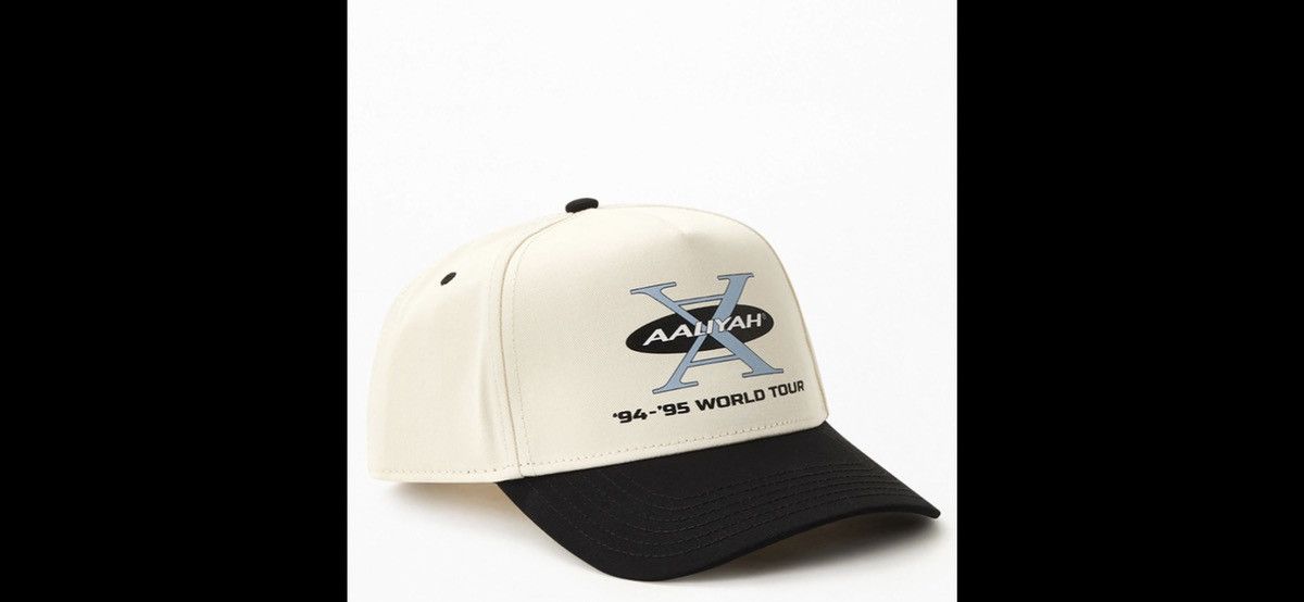 Hat Club × Vintage Vintage Aaliyah World Tour 94-95 SnapBack Hat