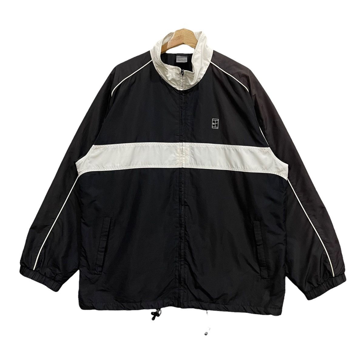 Vintage!! NIKE Court Small Swoosh Windbreaker Jacket