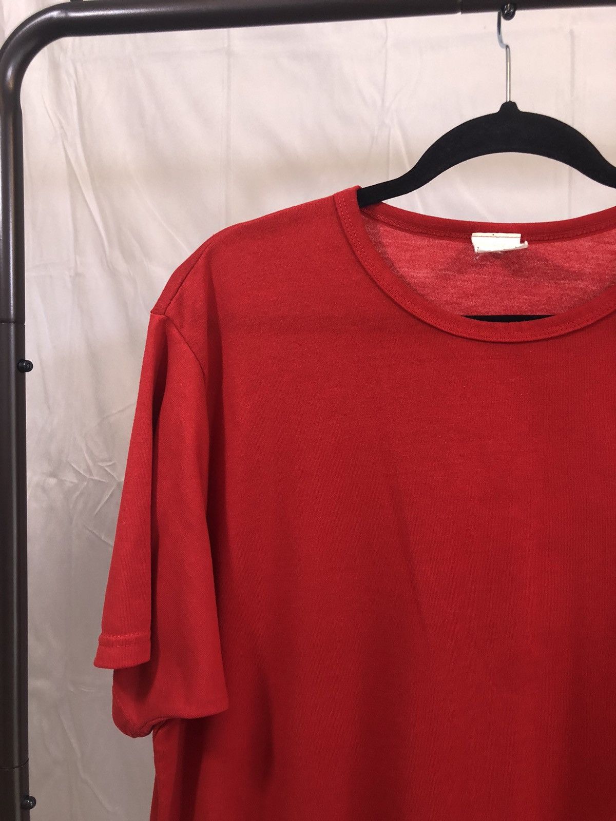 Vintage Blank Red Boxy Oversized Crew Neck Tee Size US XL / EU 56 / 4 - 8 Thumbnail