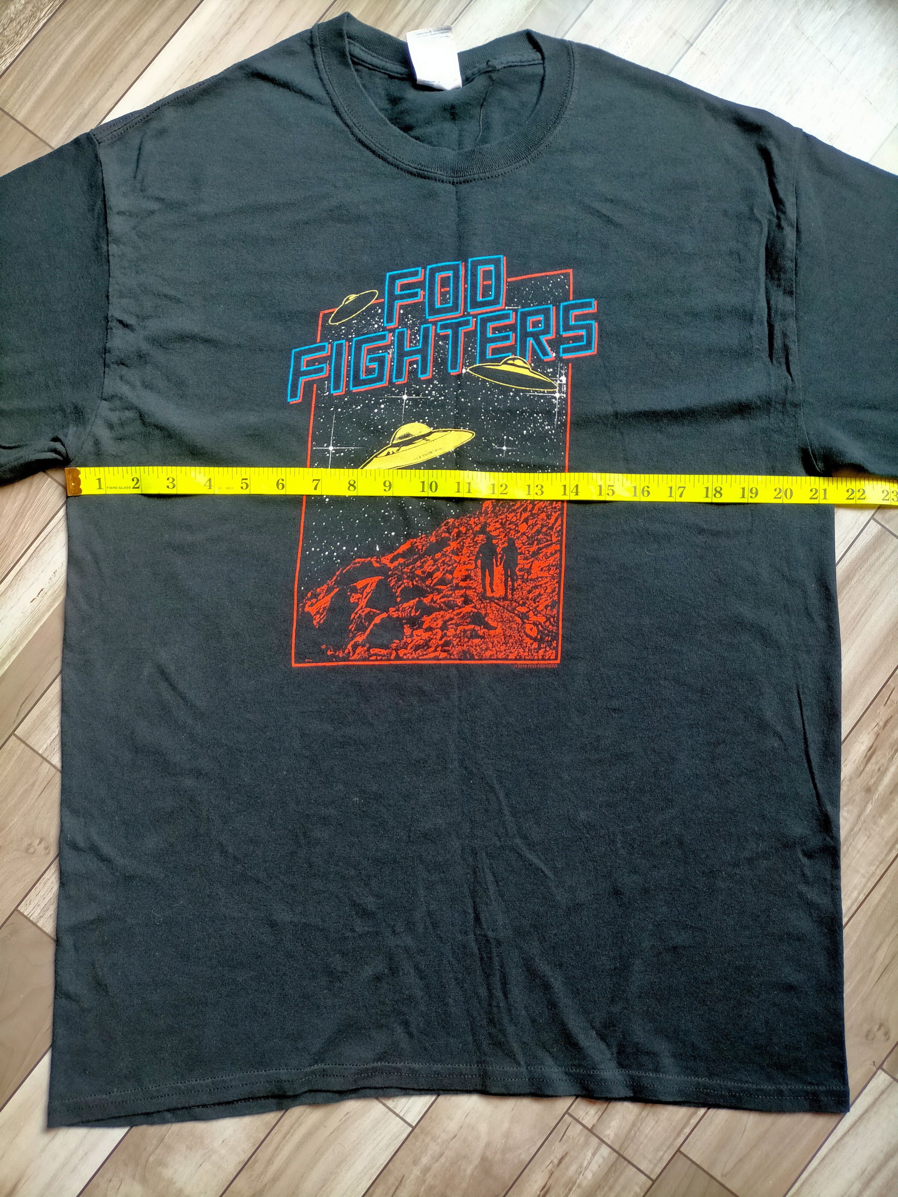 Band Tees × Vintage Foo Fighters band tees tee Size US L / EU 52-54 / 3 - 8 Thumbnail