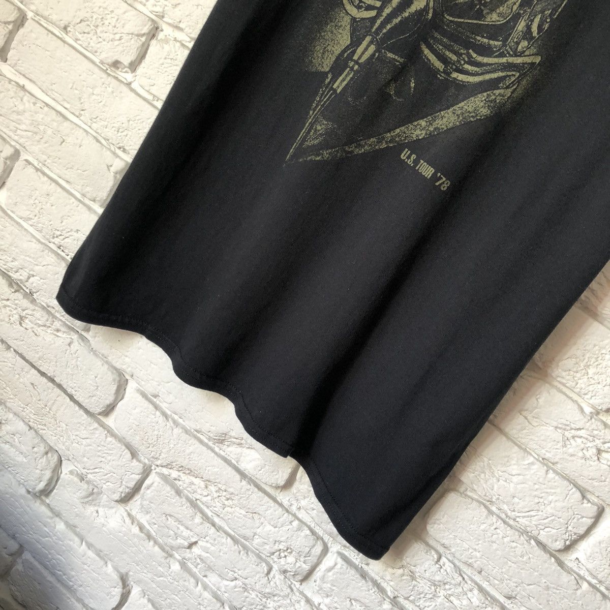 Band Tees Black Sabbath vintage tee t shirt Size US L / EU 52-54 / 3 - 3 Thumbnail