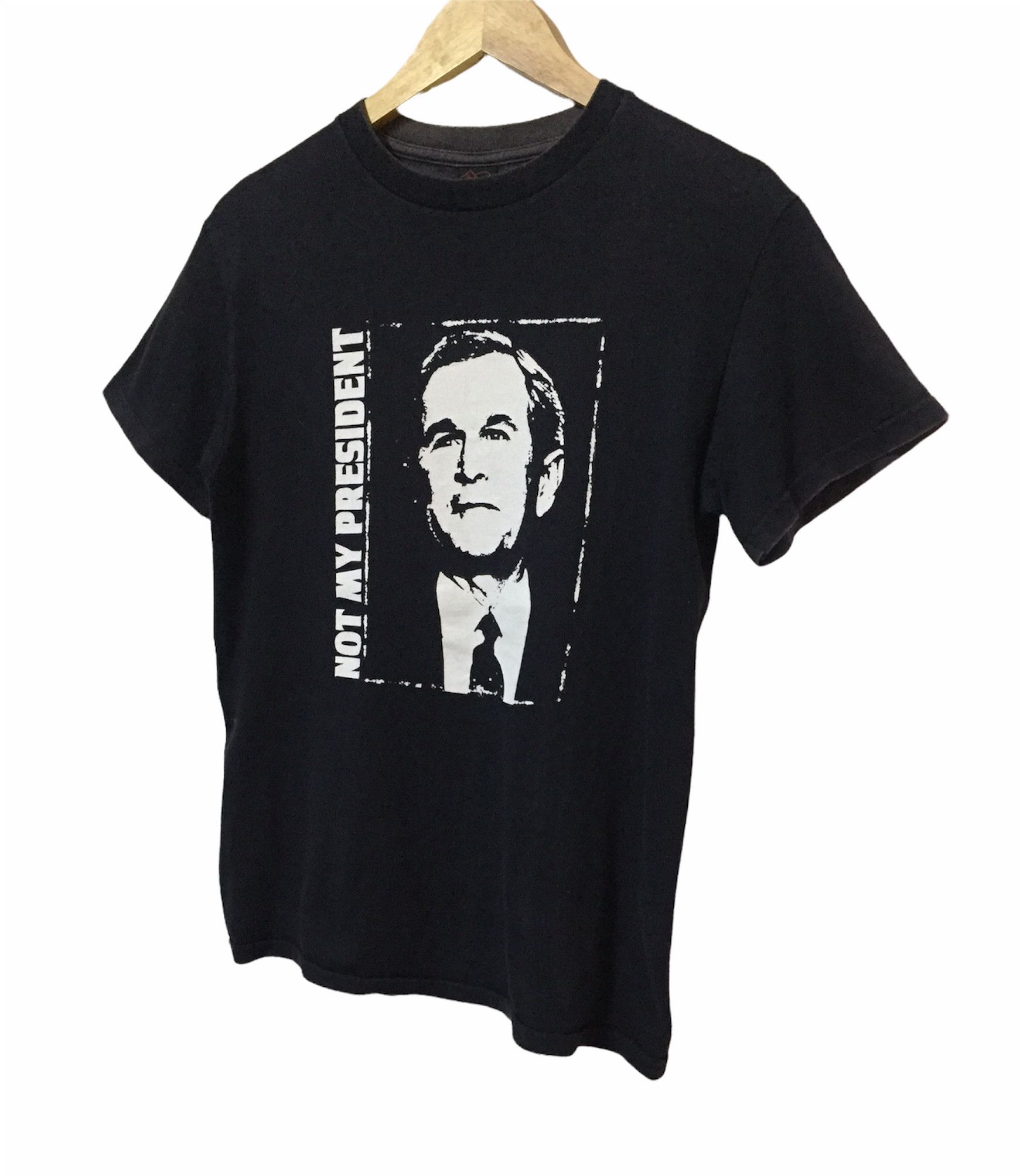 Band Tees VINTAGE 00s NOFX NOT MY PRESIDENT PUNK ROCK BAND TSHIRT Size US S / EU 44-46 / 1 - 2 Thumbnail