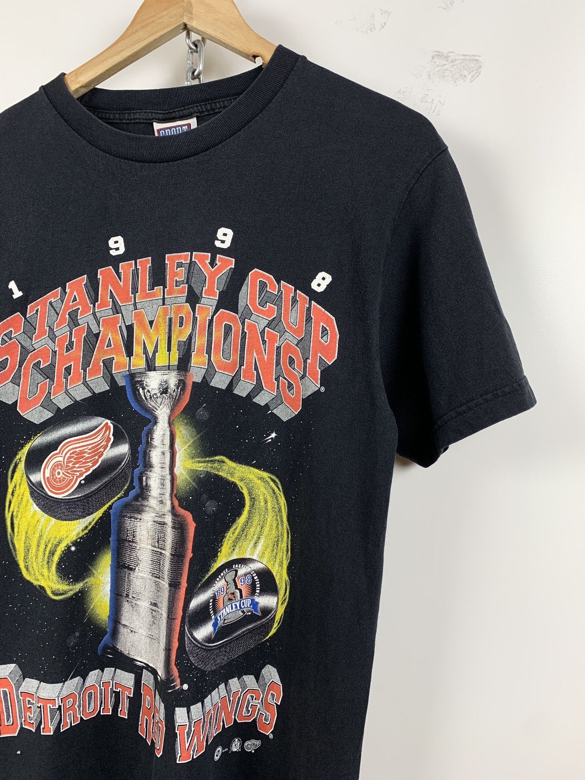 NHL 1998 Vintage Detroit Red Wings Stanley Cup Champs T-Shirt Size US M / EU 48-50 / 2 - 3 Thumbnail