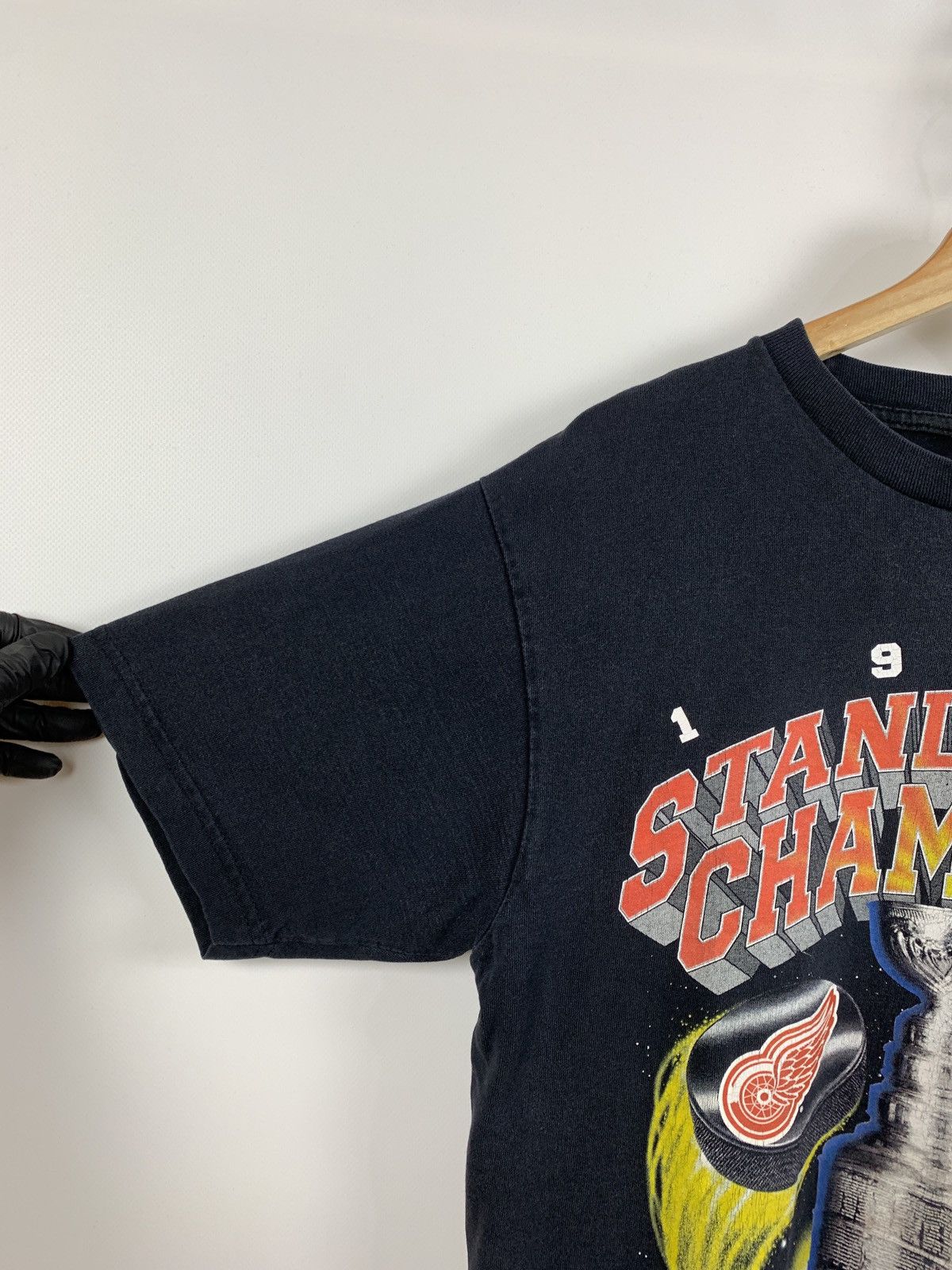 NHL 1998 Vintage Detroit Red Wings Stanley Cup Champs T-Shirt Size US M / EU 48-50 / 2 - 12 Thumbnail