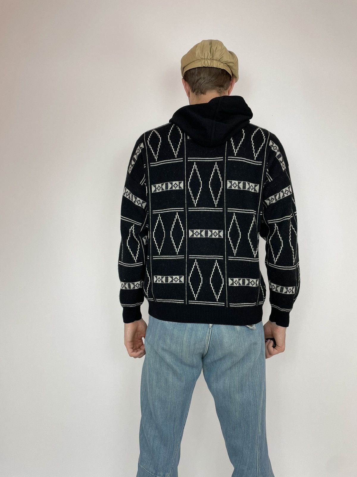 Vintage GIUNGO UOMO Vintage wool hooded sweater size 52 Size US L / EU 52-54 / 3 - 10 Thumbnail